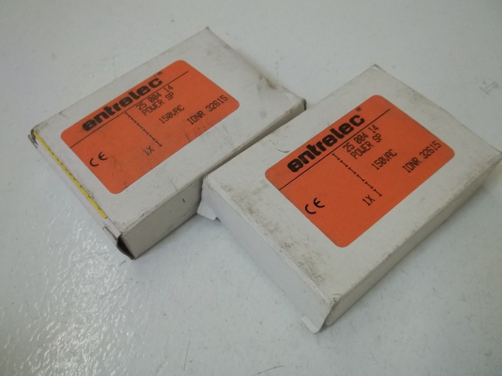 LOT OF 2 ENTRELEC POWER SP 0025 004.14 150VAC NSMP