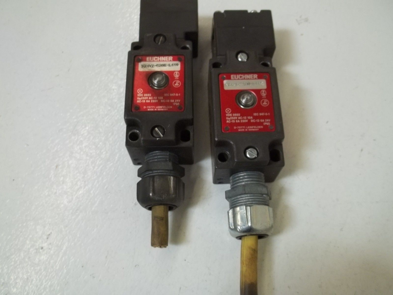LOT OF 2  EUCHNER NZ1VZ-538EL110 LIMIT SWITCH UNMP