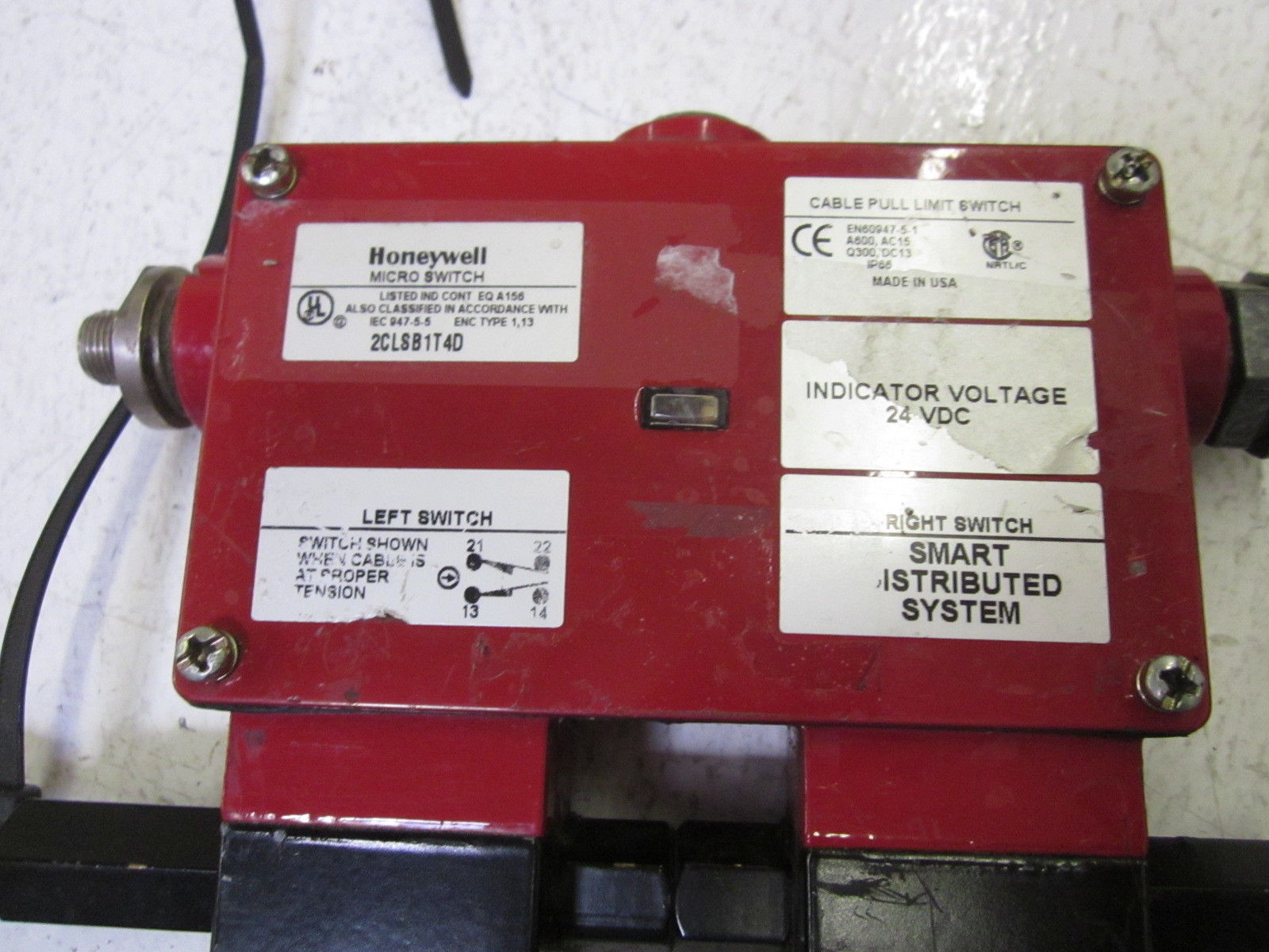 LOT OF 2 HONEYWELL 2CLSB1T4D CABLE PULL LIMIT SWITCH UNMP