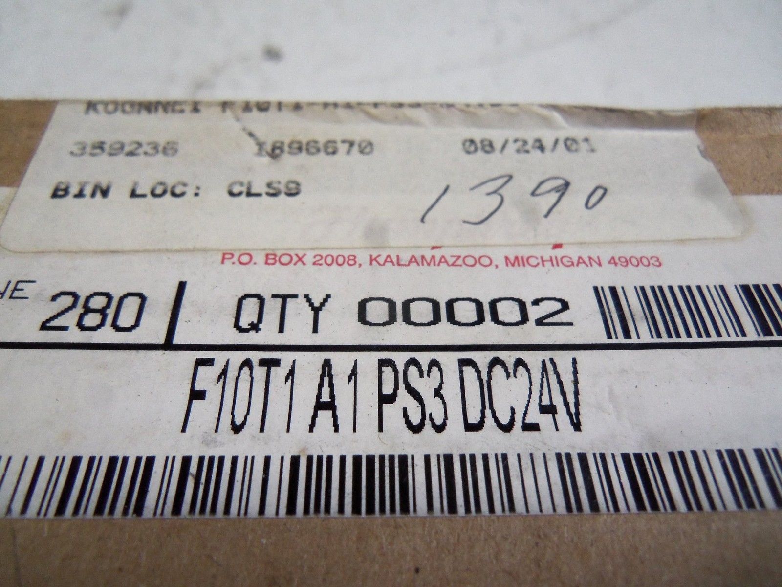 LOT OF 2 HUMPHREY F40T1A1-PS3 NSMP