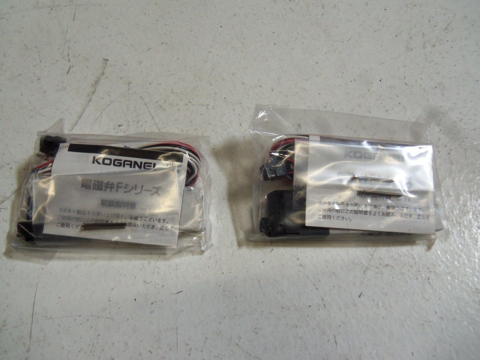 LOT OF 2 HUMPHREY F40T1A1-PS3 NSMP