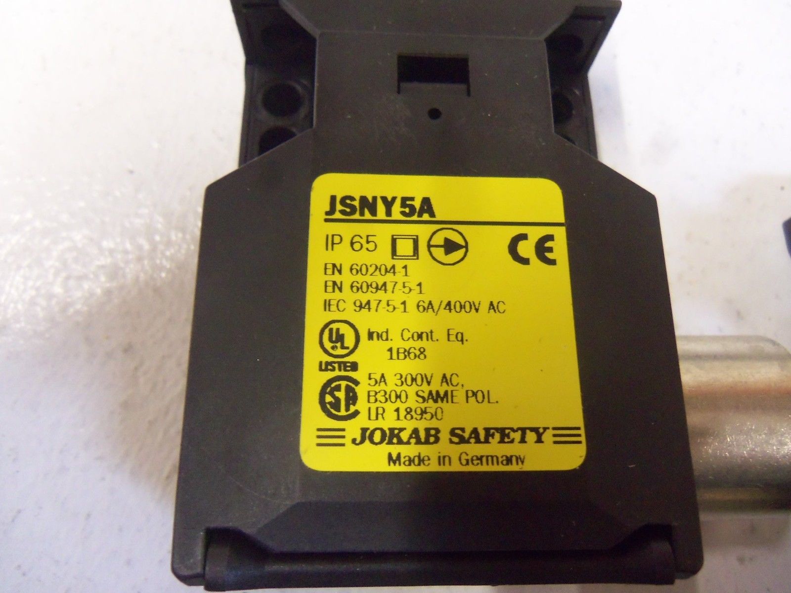 LOT OF  2 JOKAB JSNY5A UNMP