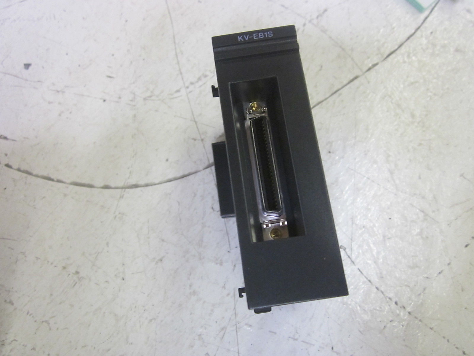 LOT OF 2 KEYENCE KV-EB1 BUS EXTENSION MODULE NSMP