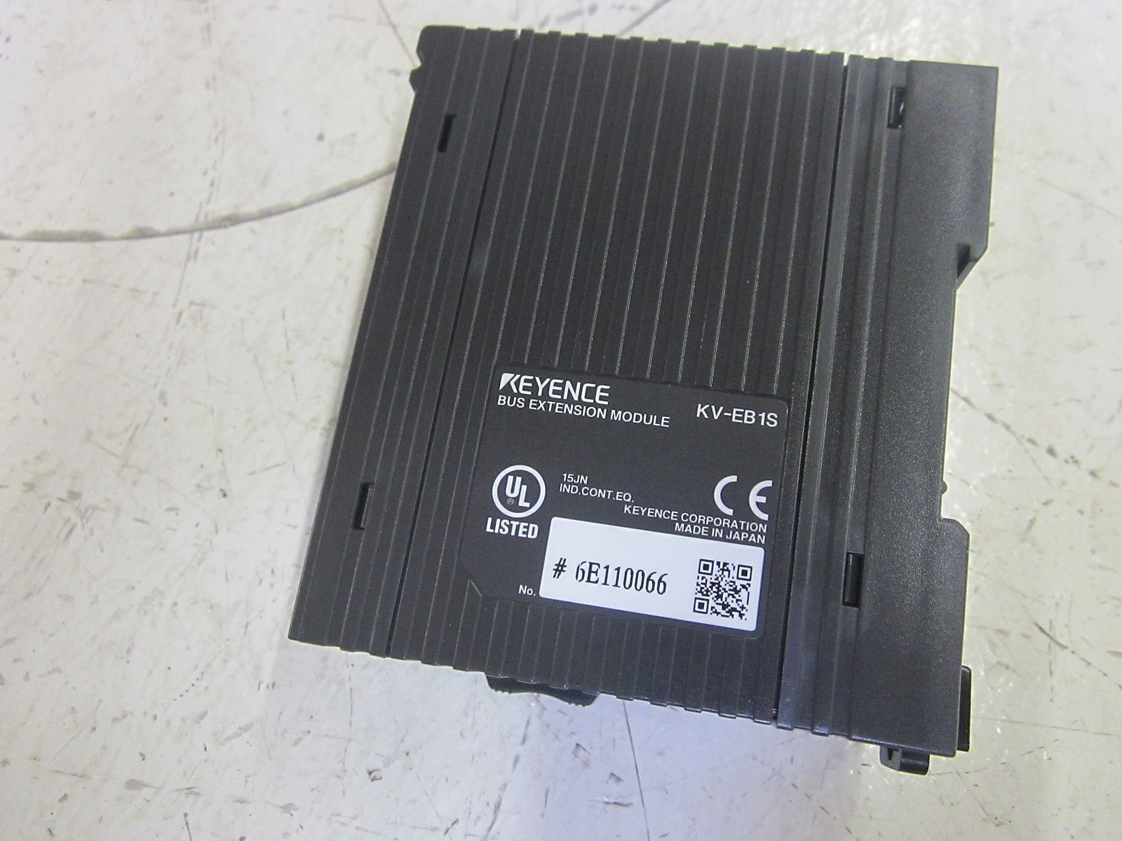 LOT OF 2 KEYENCE KV-EB1 BUS EXTENSION MODULE NSMP