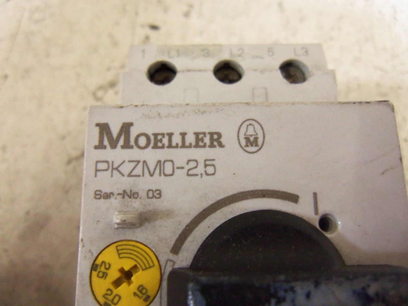 LOT OF 2 KLOCKNER MOELLER PKM0-2,5 UNMP