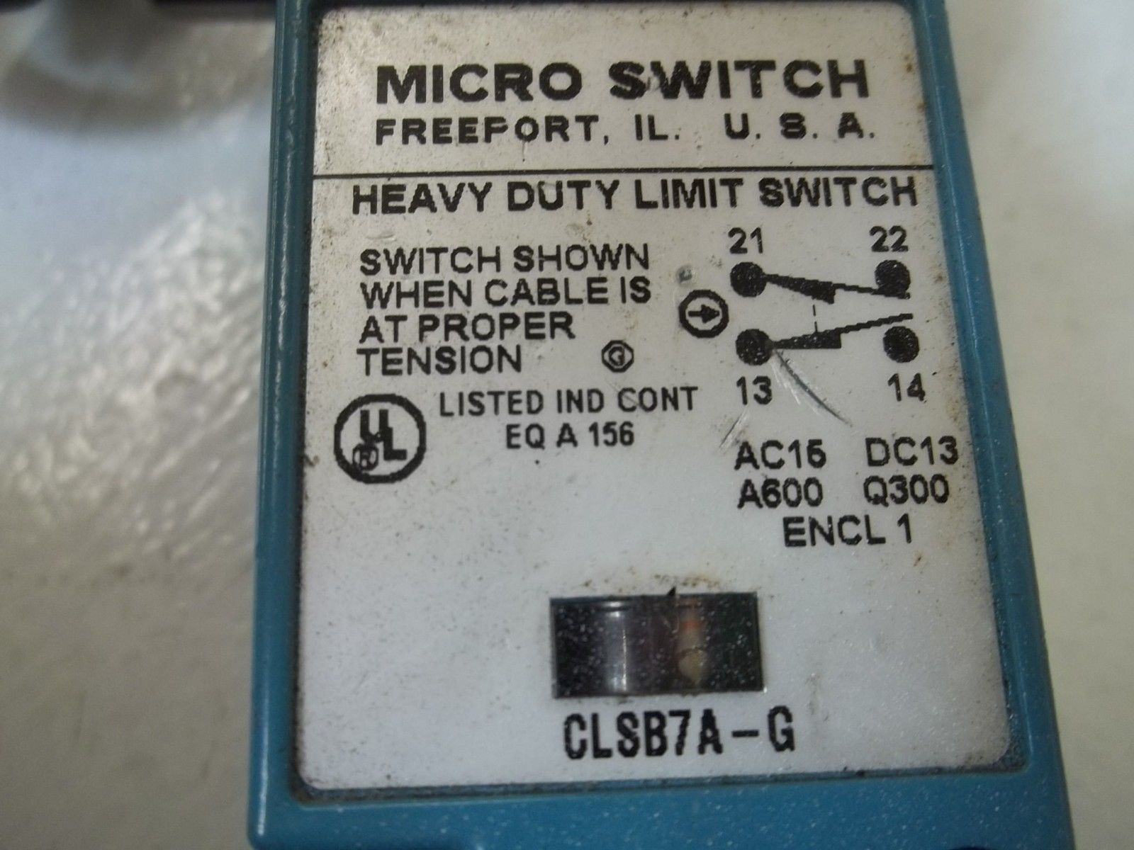 LOT OF 2 MICROSWITCH CLSB7A-G (AS PICTURED) UNMP