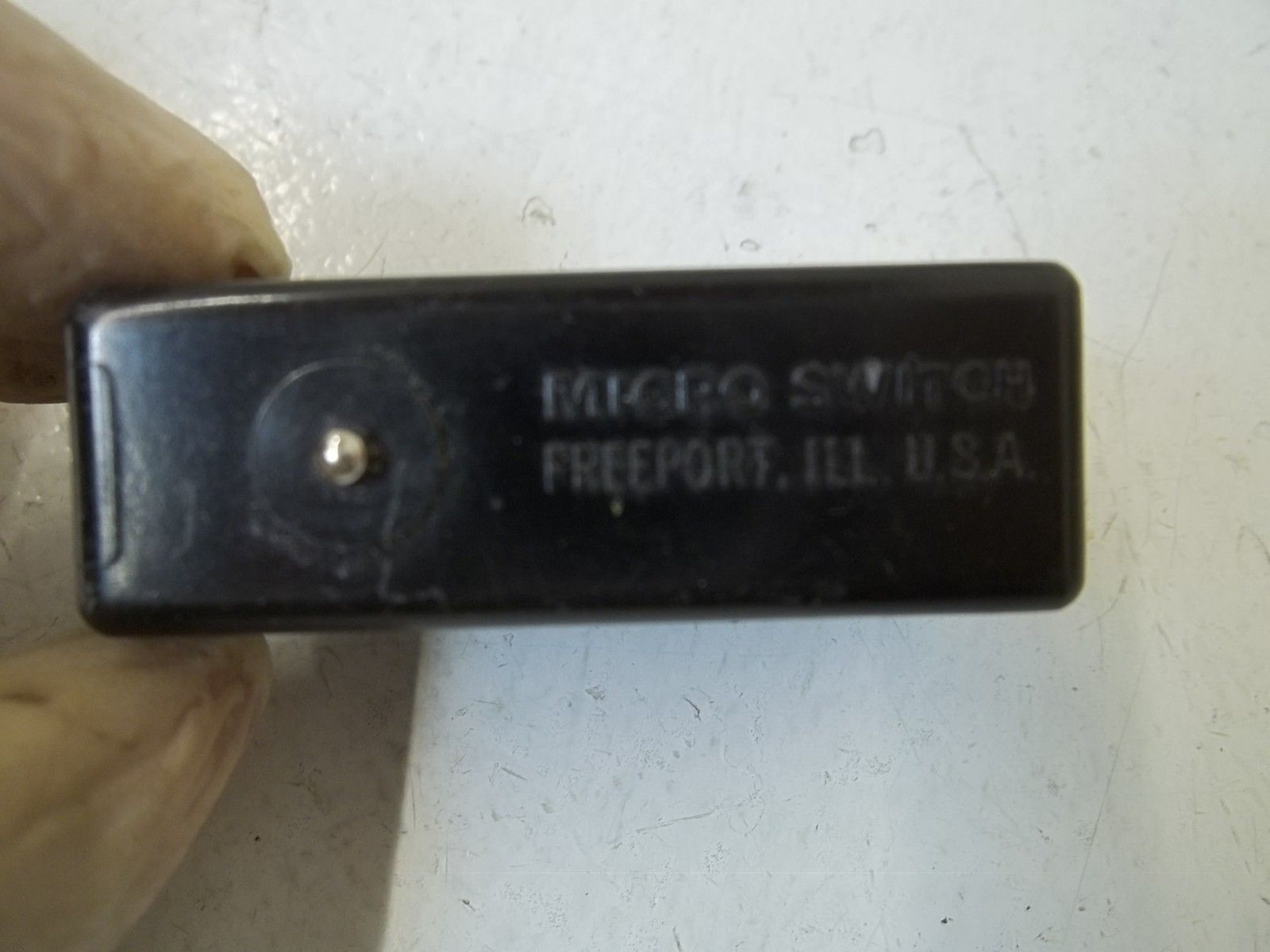 MICRO SWITCH DT-2R711-A7 LIMIT SWITCH UNMP