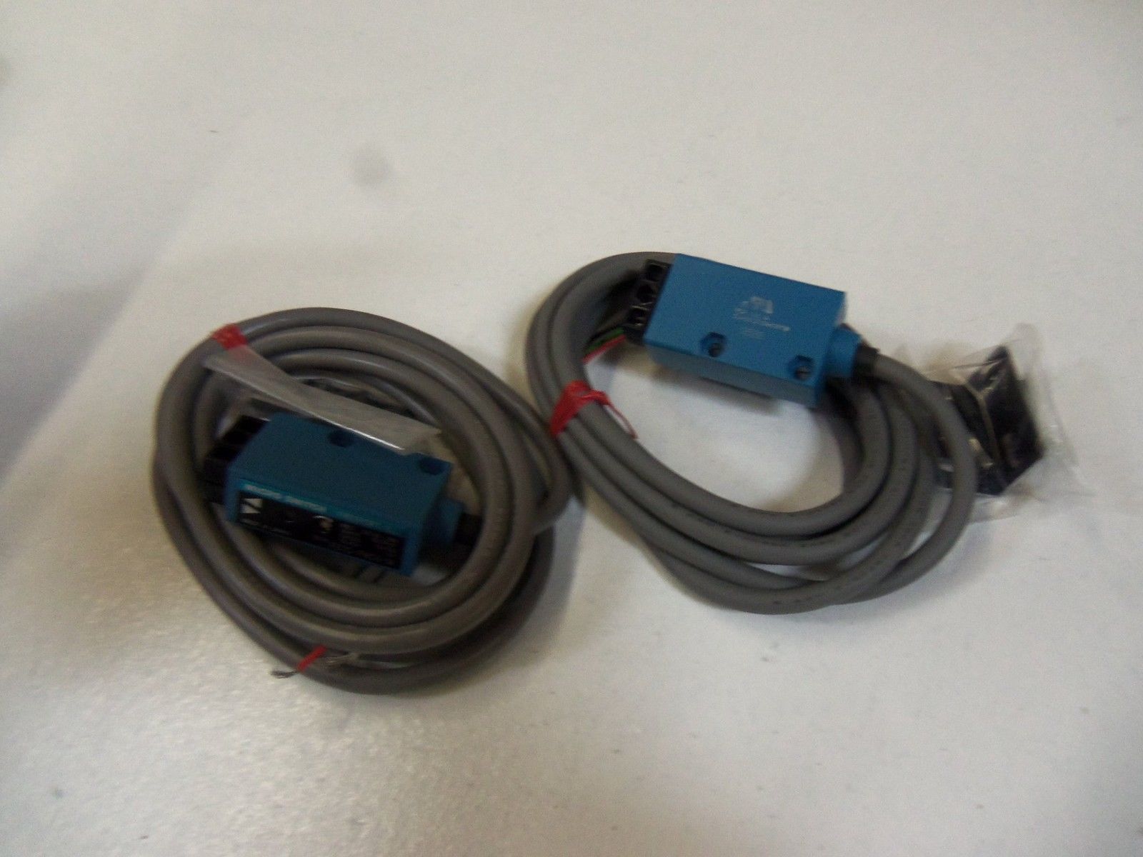 LOT OF 2 MICROSWITCH FE7C-FRC6-M NSNP