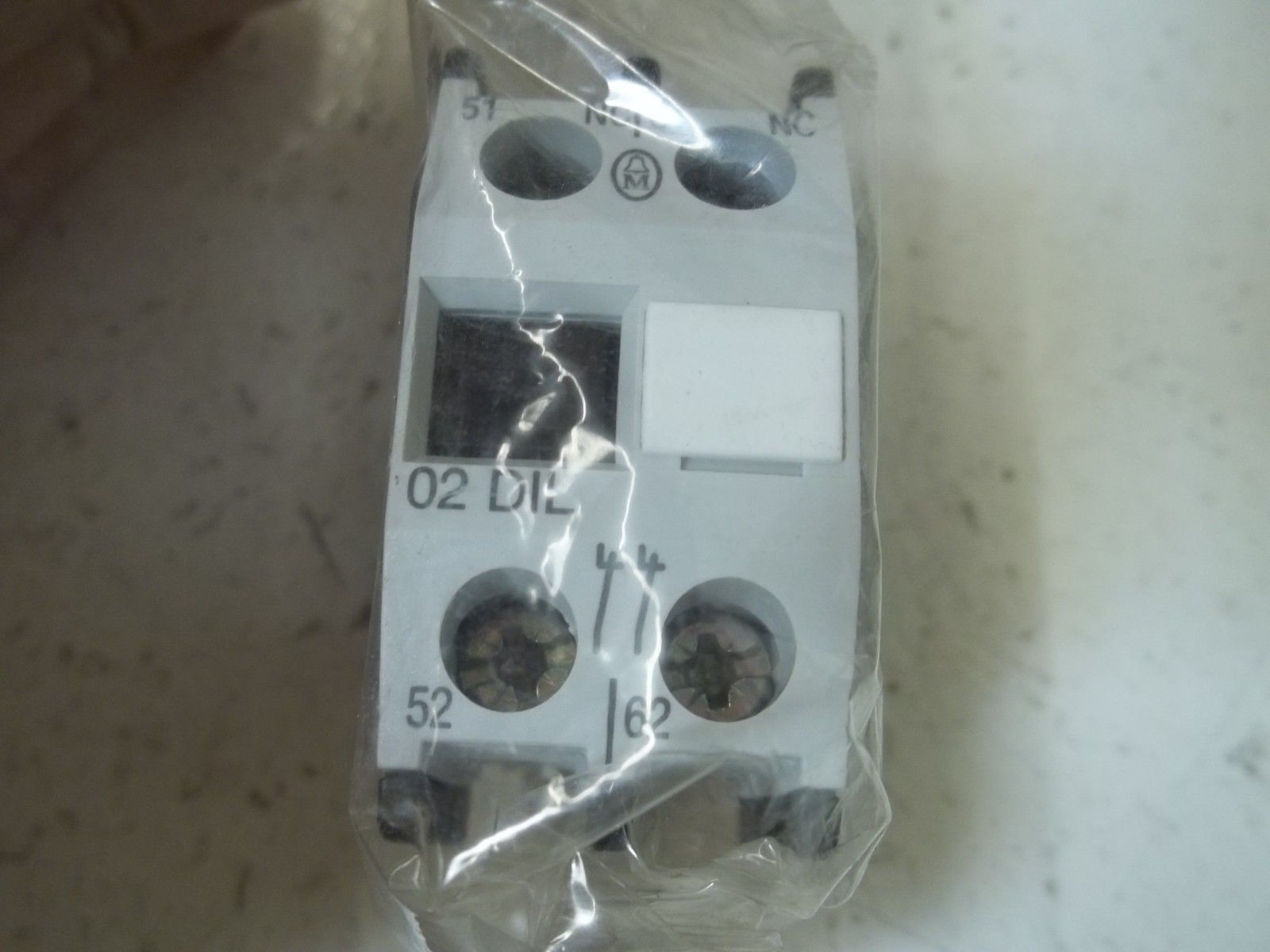 LOT OF 2 MOELLER 02DIL AUXILIARY CONTACT BLOCK NSMP