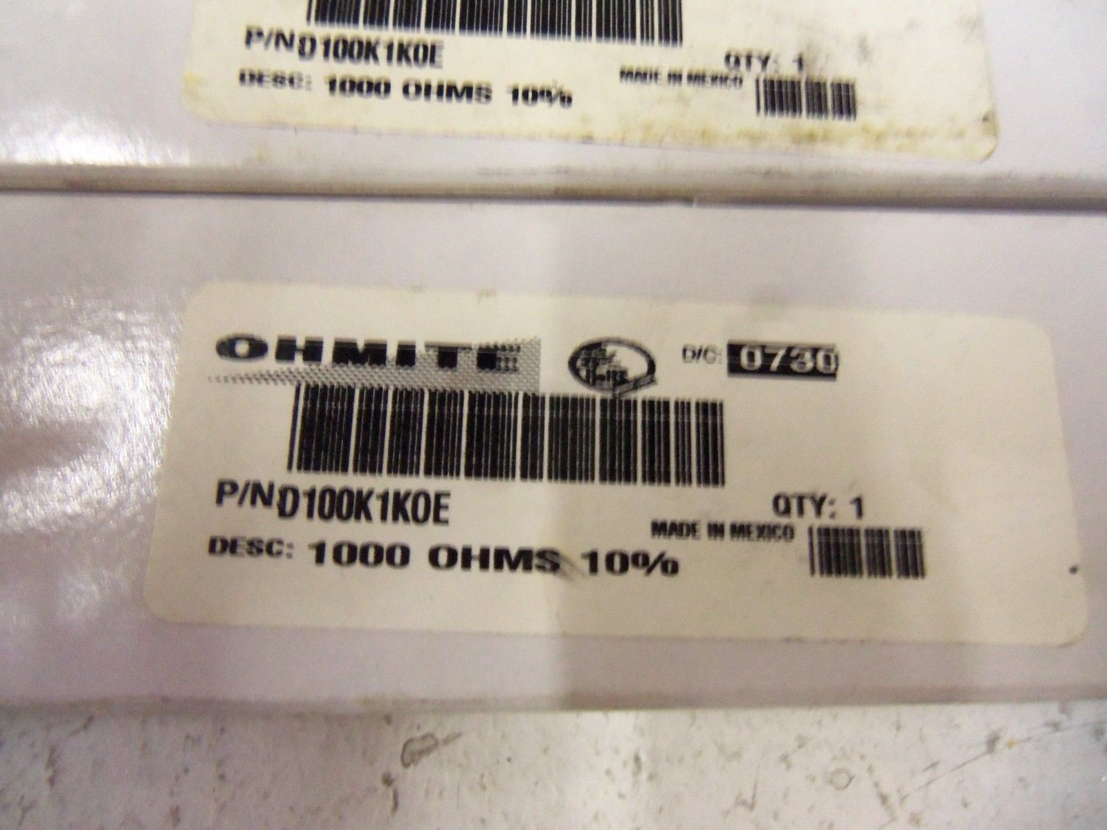 LOT OF 2 OHMITE RESISTOR D100K1K0E NSMP