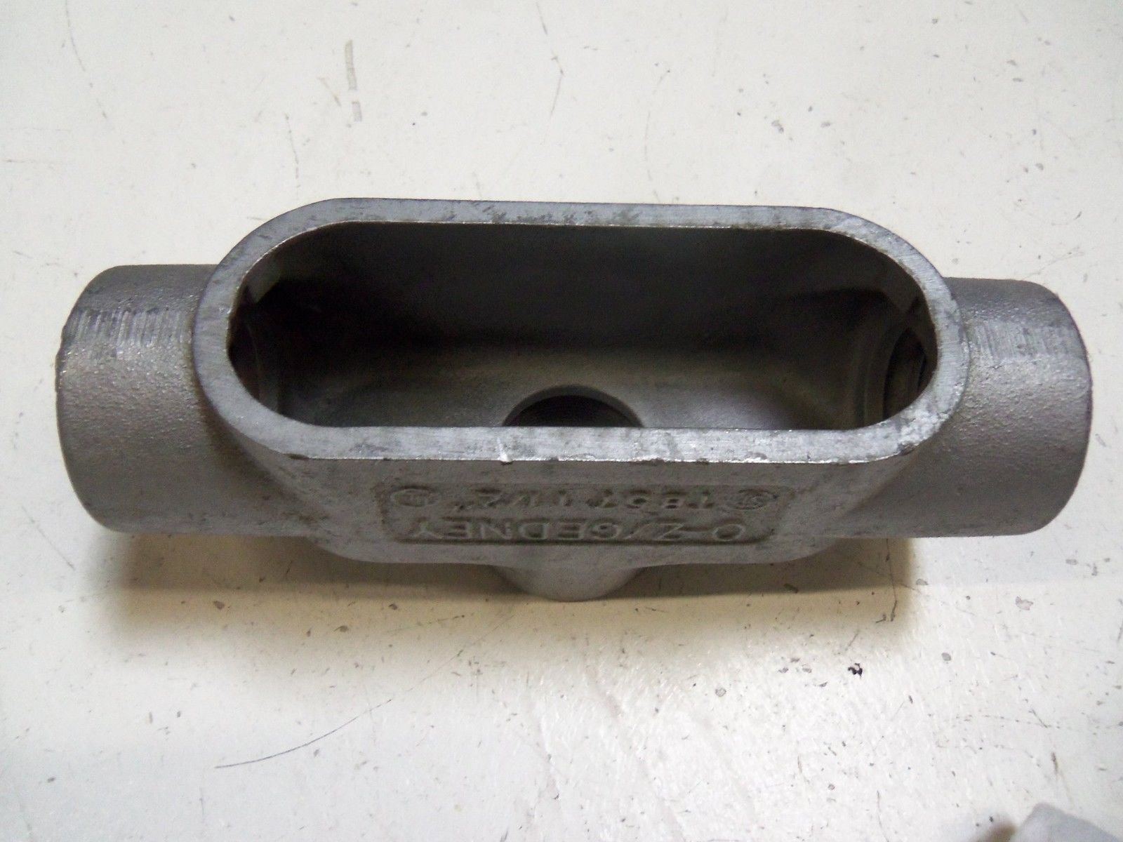 OZ/GEDNEY TB57 CONDUIT OUTLET BODY (PKG OF 2) NSMP