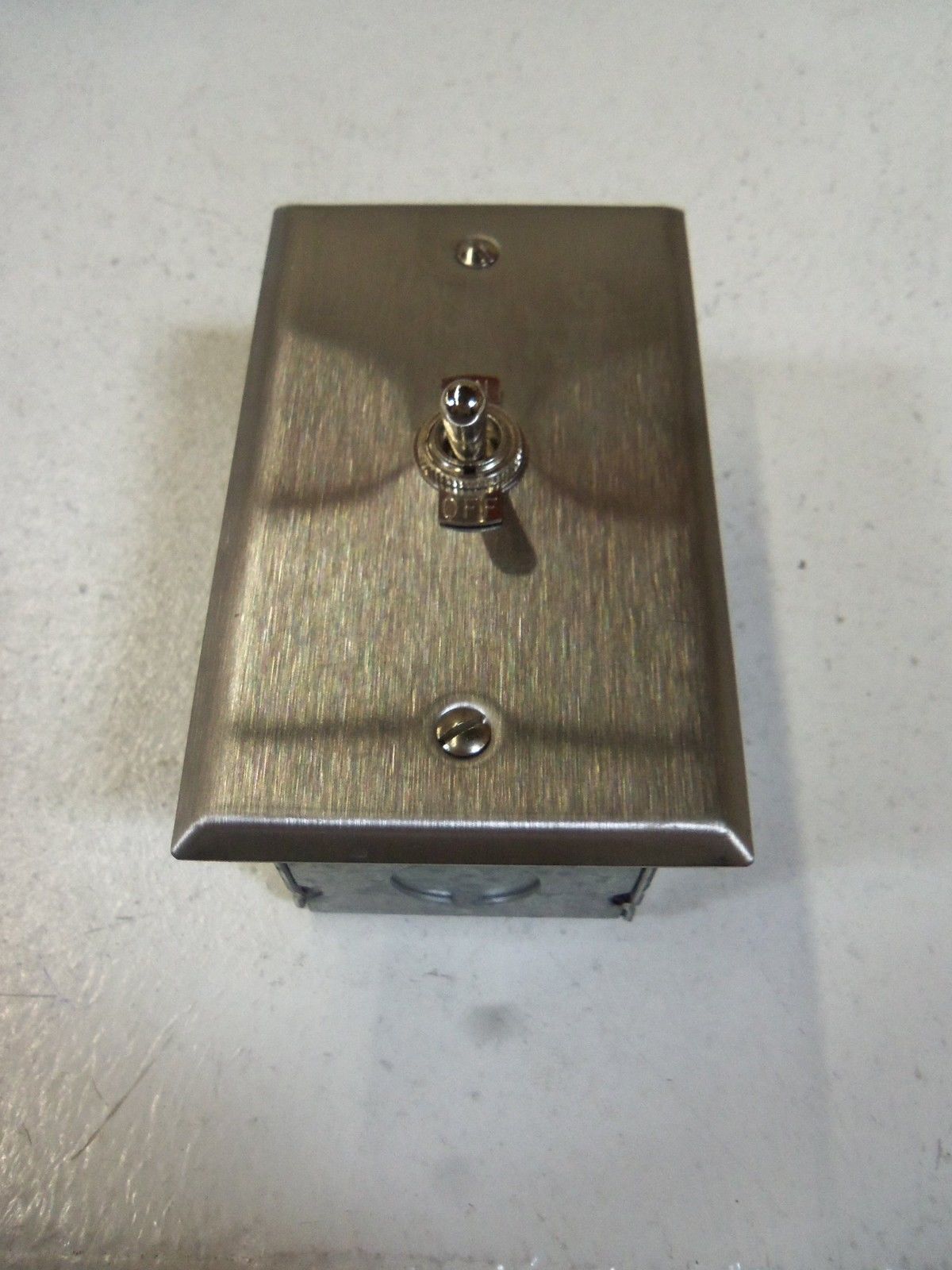 LOT OF 2 PANEL DISCONNECT SWITCH ASSEMBLY PDK NSMP