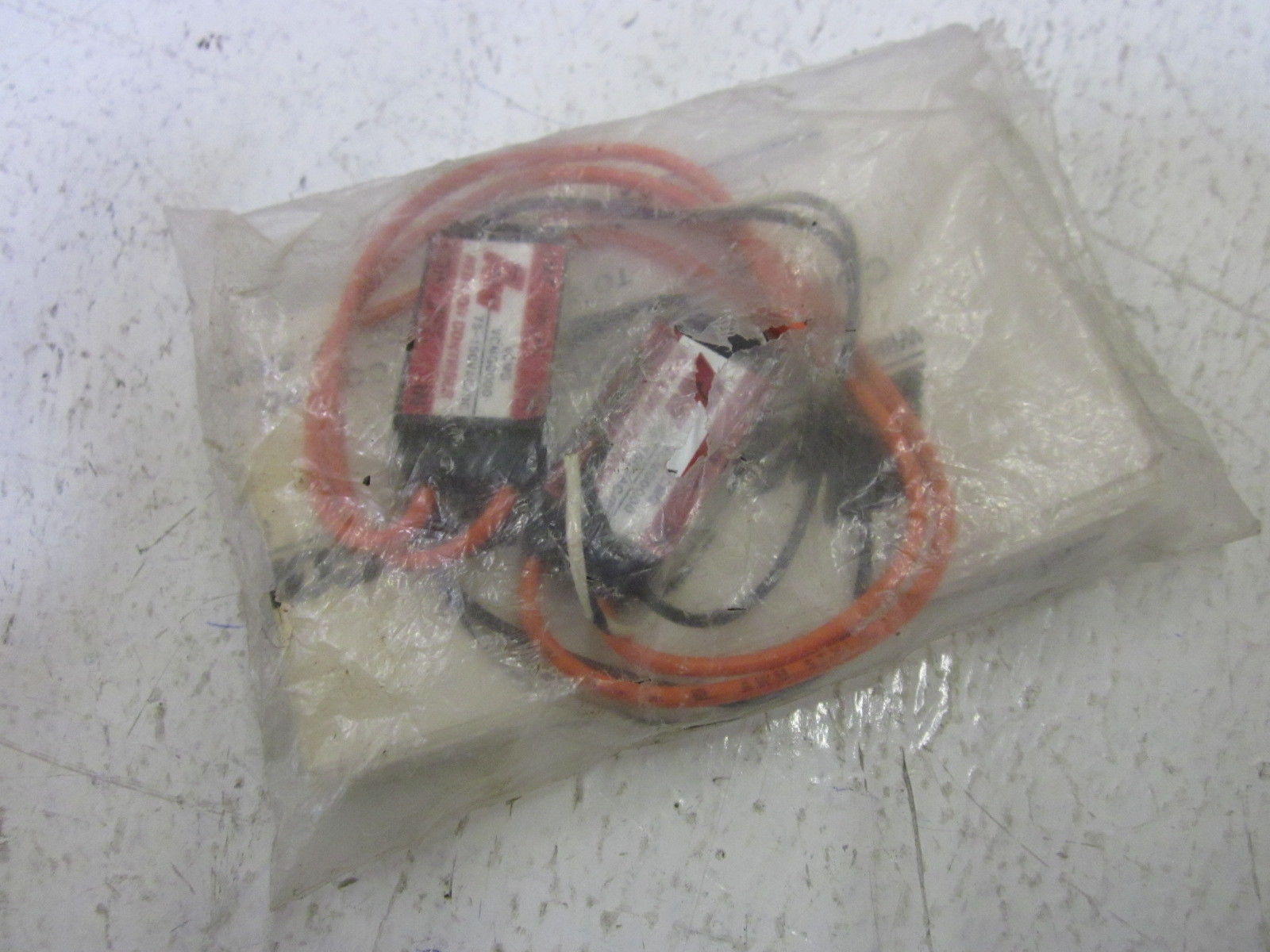 LOT OF 2 RED LION VCMG0000 150VAC SIGNAL CONVERSION MODULE NSMP