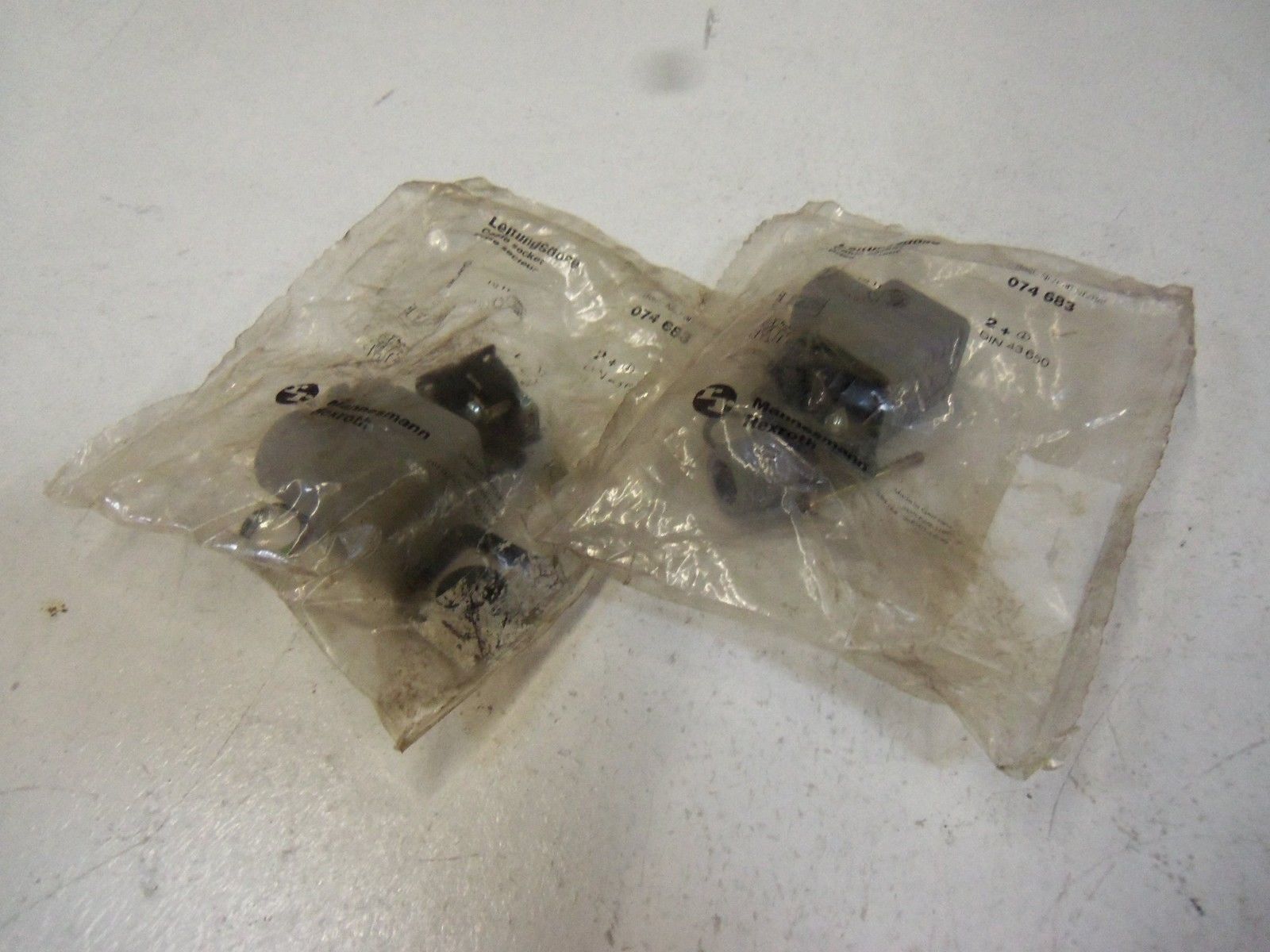 LOT OF 2 REXROTH CABLE SOCKET 074-683 NSMP