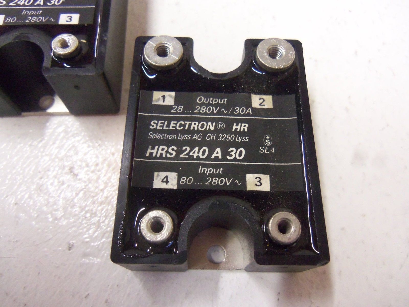 LOT OF 2 SELECTRON HRS 240 A 30 NSNP