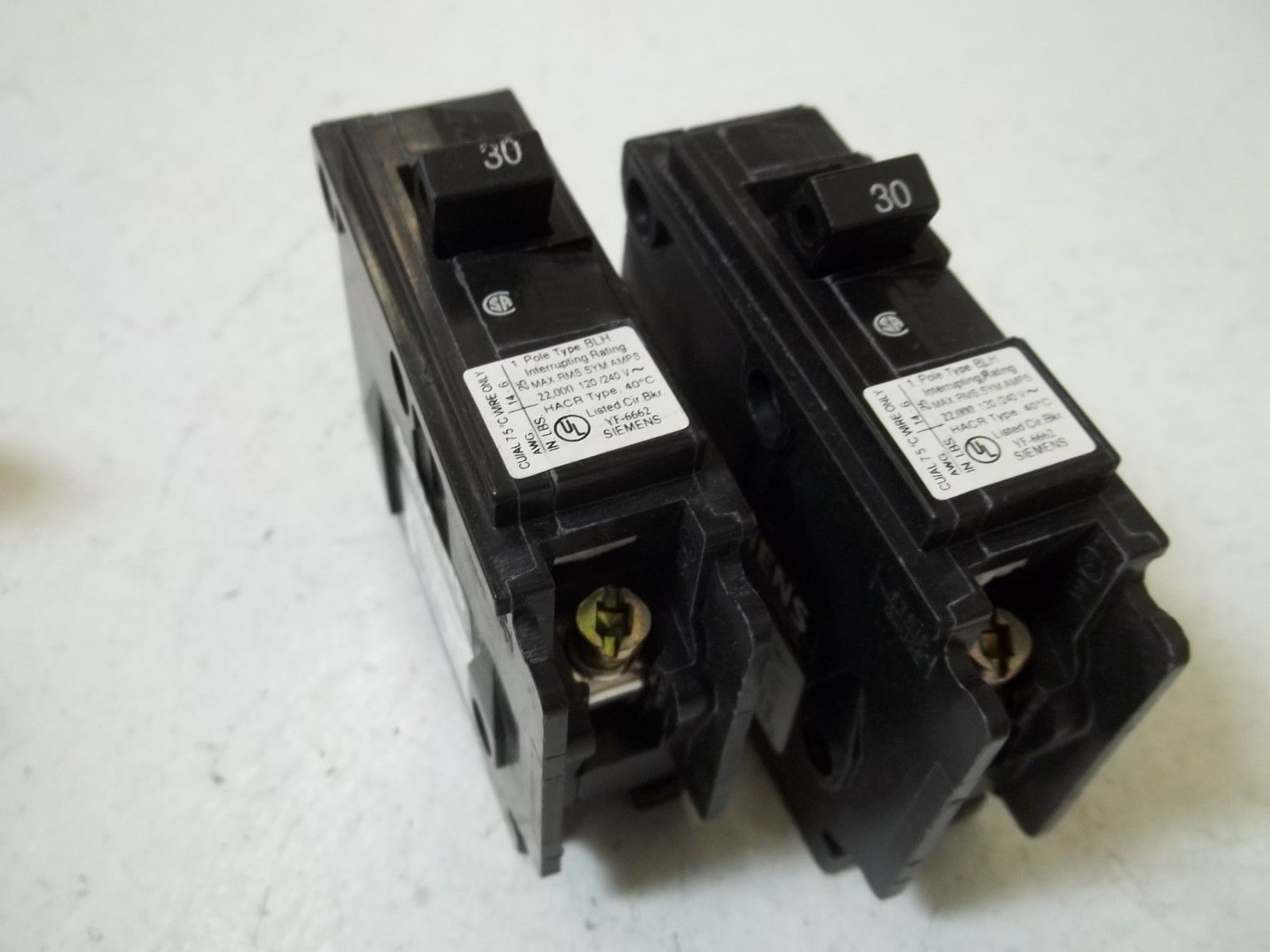 LOT OF 2 SIEMENS B130H CIRCUIT BREAKER NSNP