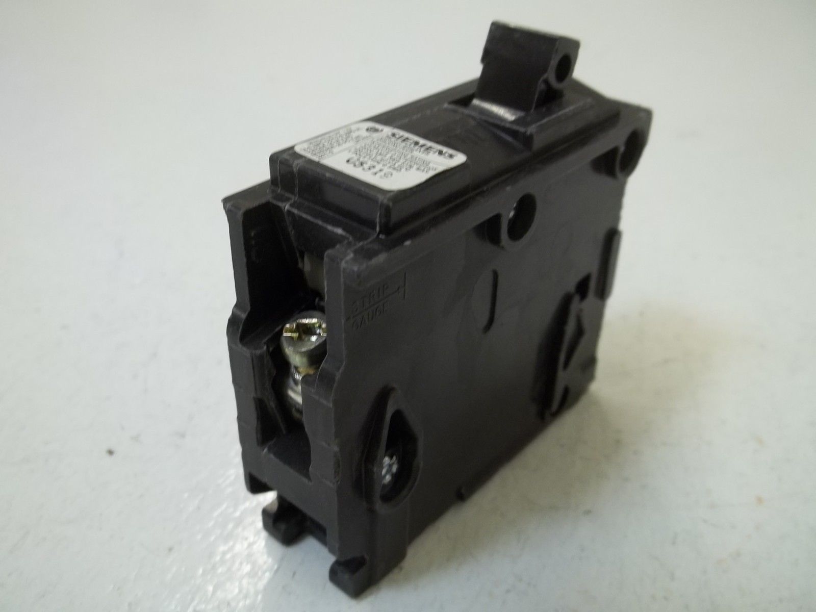 SIEMENS Q115 CIRCUIT BREAKER  UNMP