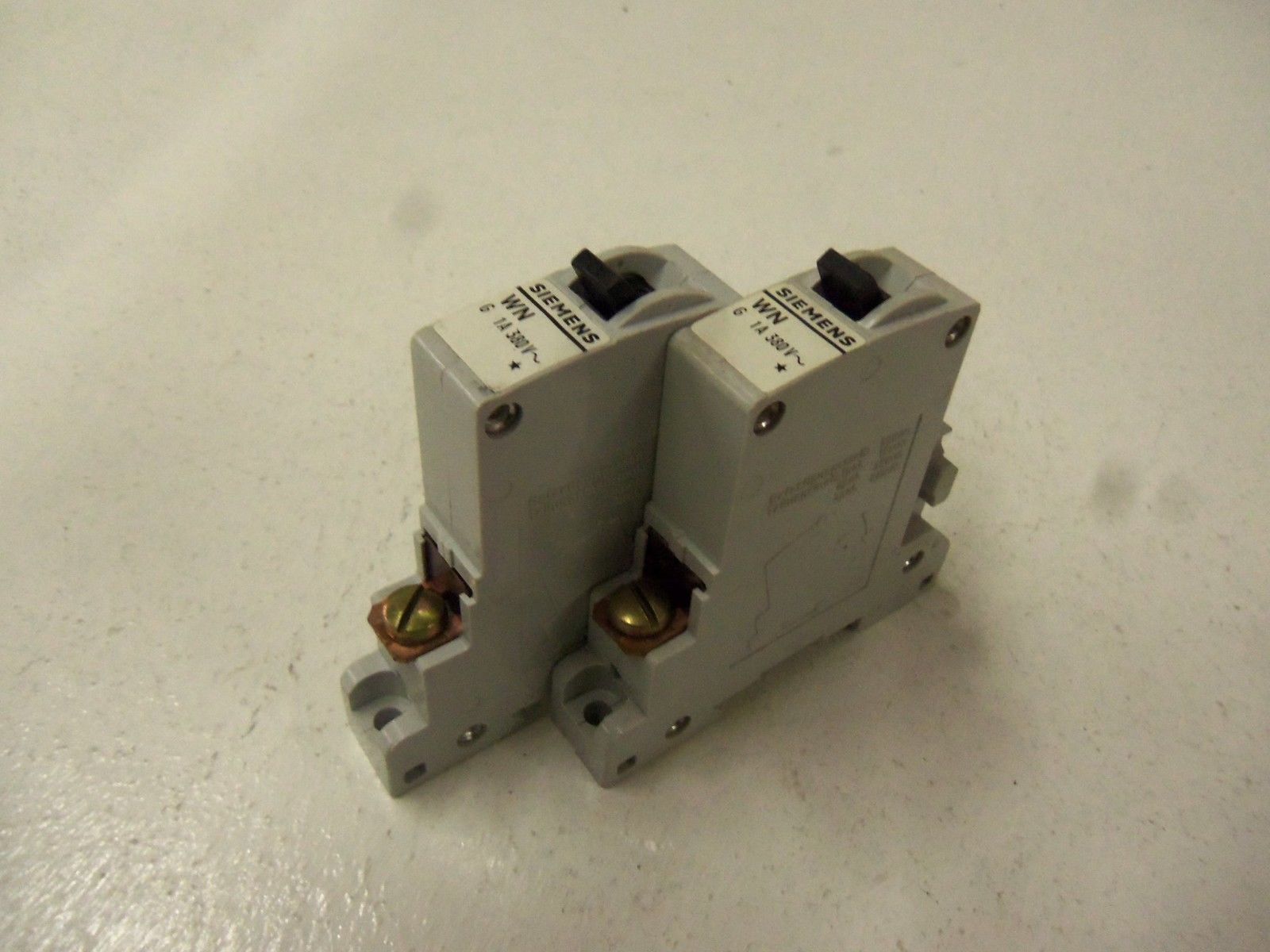 LOT OF 2 SIEMENS WN-G1A 380V UNMP