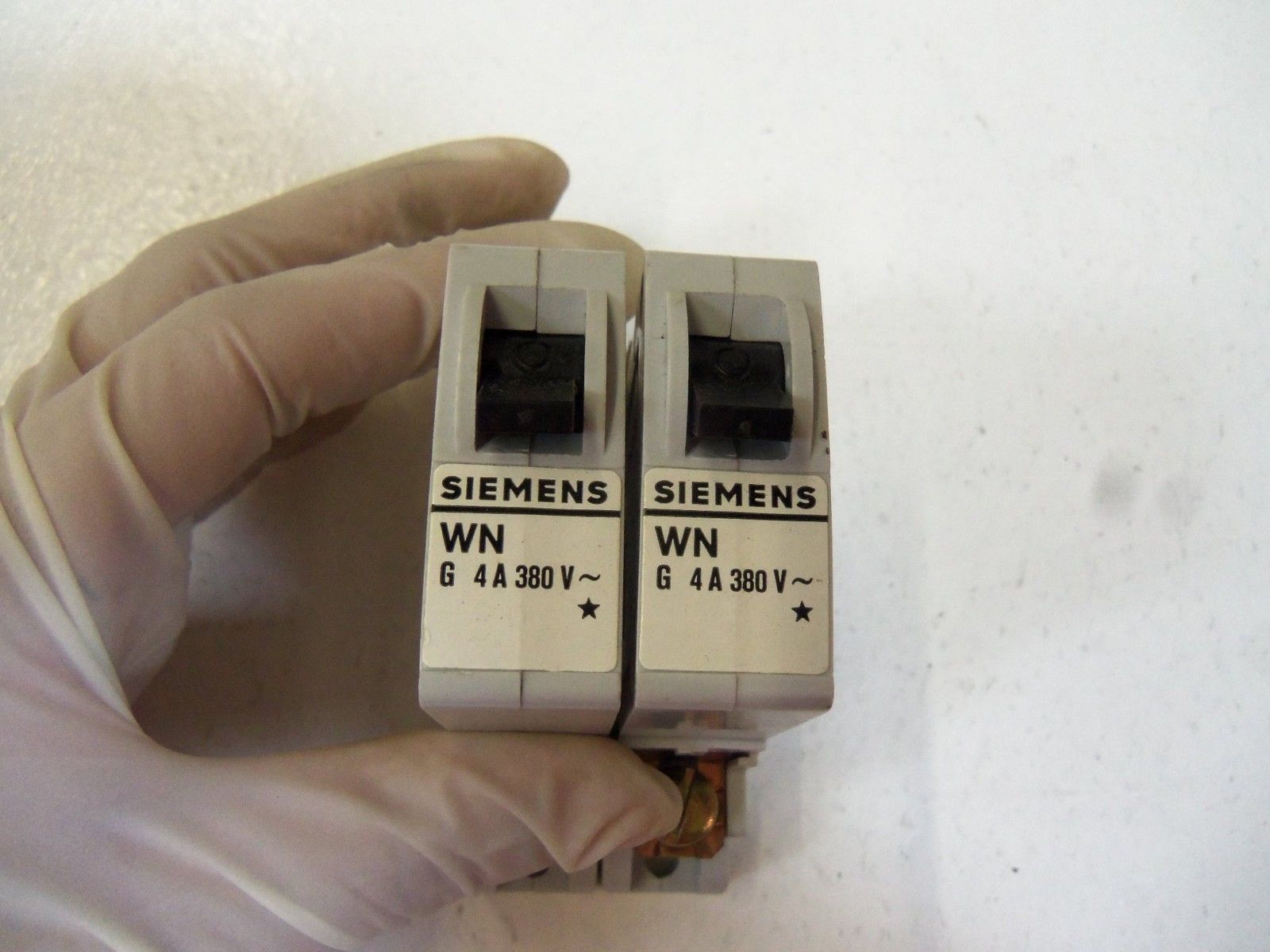 LOT OF 2 SIEMENS WN-G4A 380V UNMP