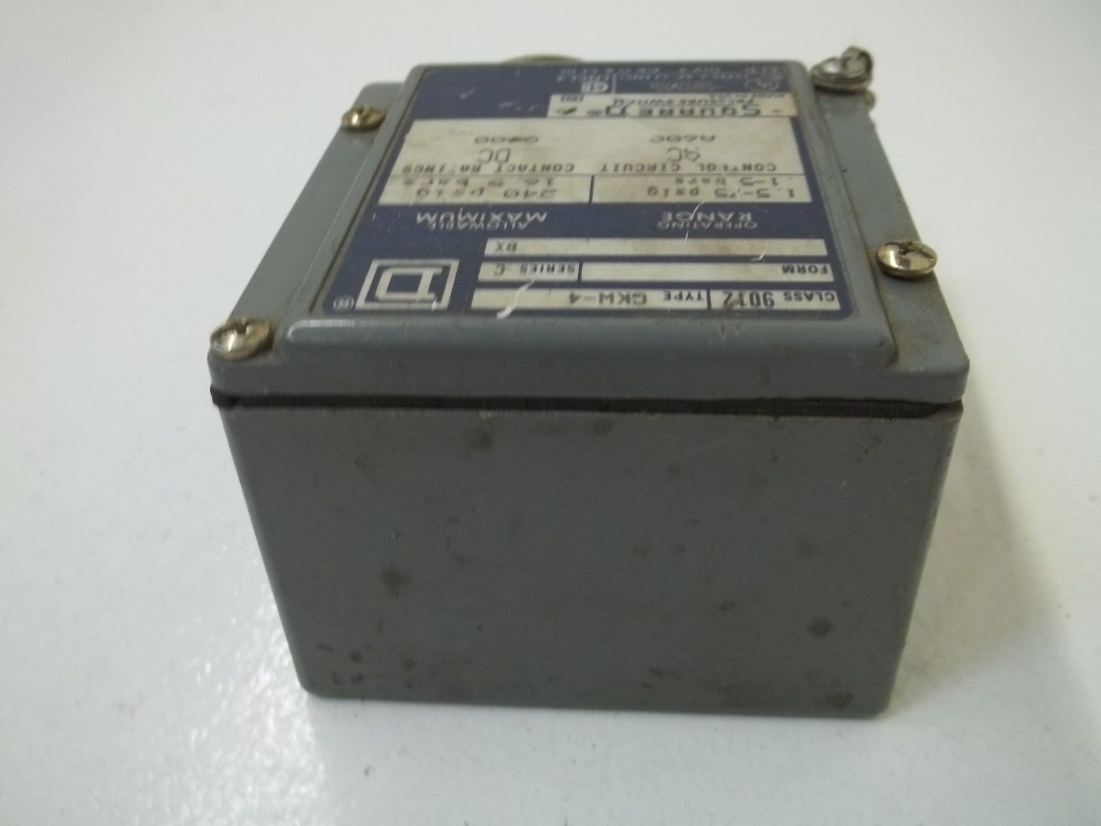 LOT OF 2 SQUARE D 9012-GKW-4 SER.C UNMP