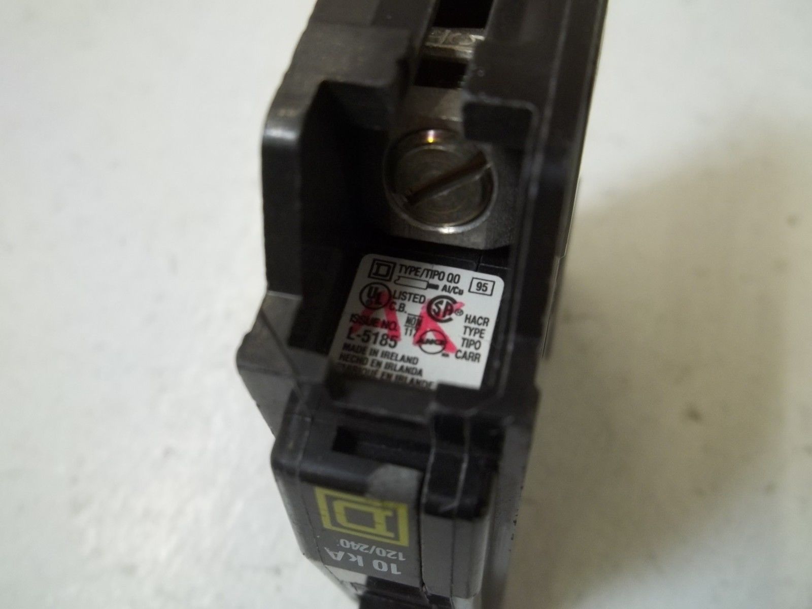LOT OF 1 ea SQUARE D QO140 AND QOB140 UNMP