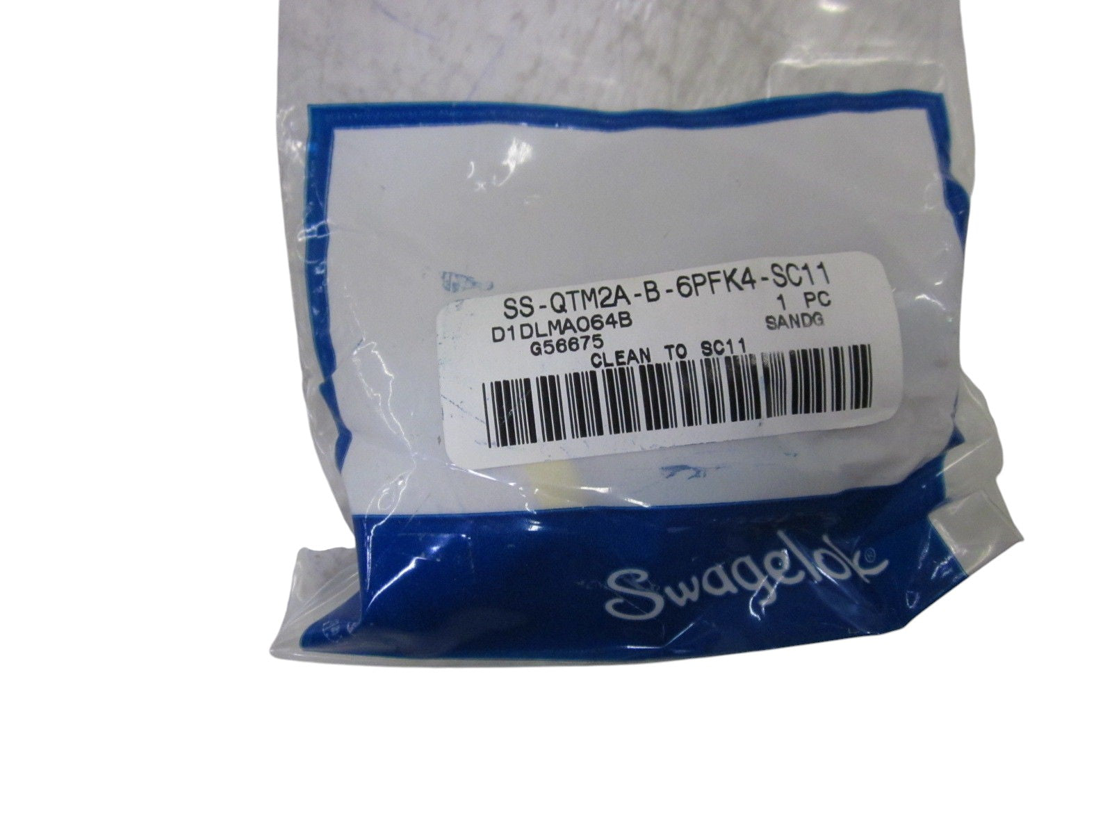 LOT OF 2 SWAGLOK SS-QTM2A-B-6-PK4-SC11 QUICK CONNECT NSMP