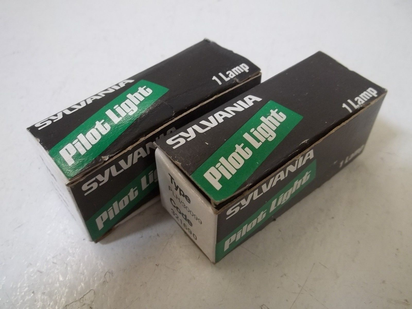 SYLVANIA PLH/30099 PILOT LIGHT *NEW IN BOX*