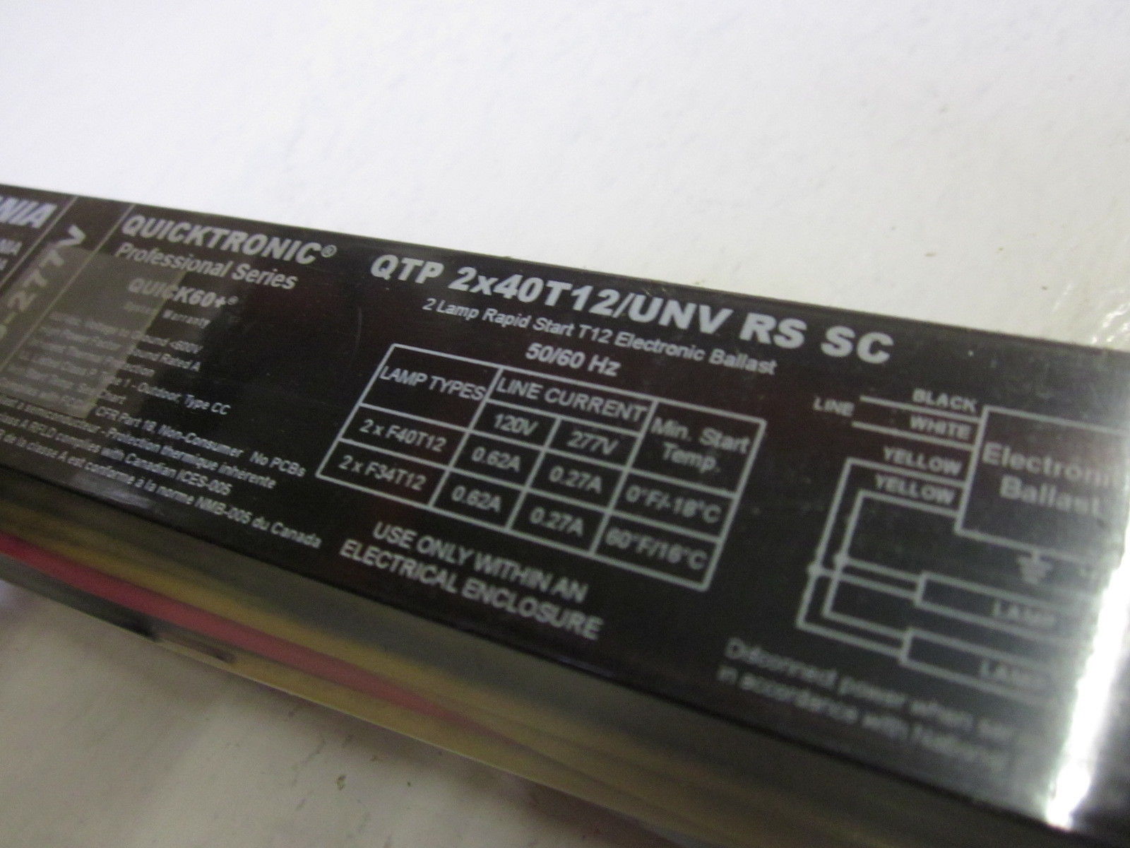 LOT OF 2 SYLVANIA QTPZX40T12/UNV/RS/SC NSNP