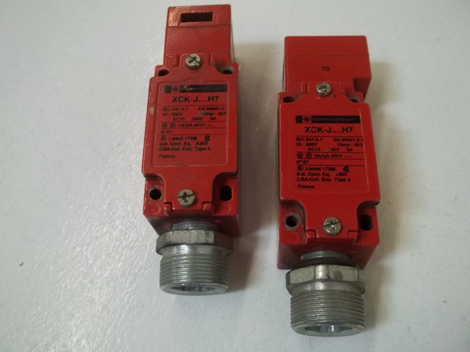 LOT OF 2 TELEMECANIQUE XCK-J59H7 (AS PICTURED) UNMP