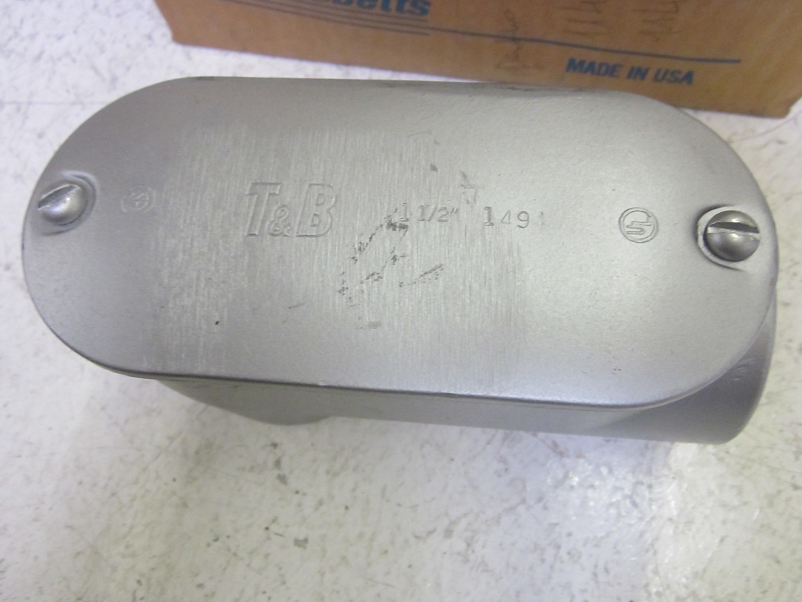 LOT OF 2 THOMAS & BETTS 1494 CONDUIT BODY ENTRANCE 1-1/2" NSMP
