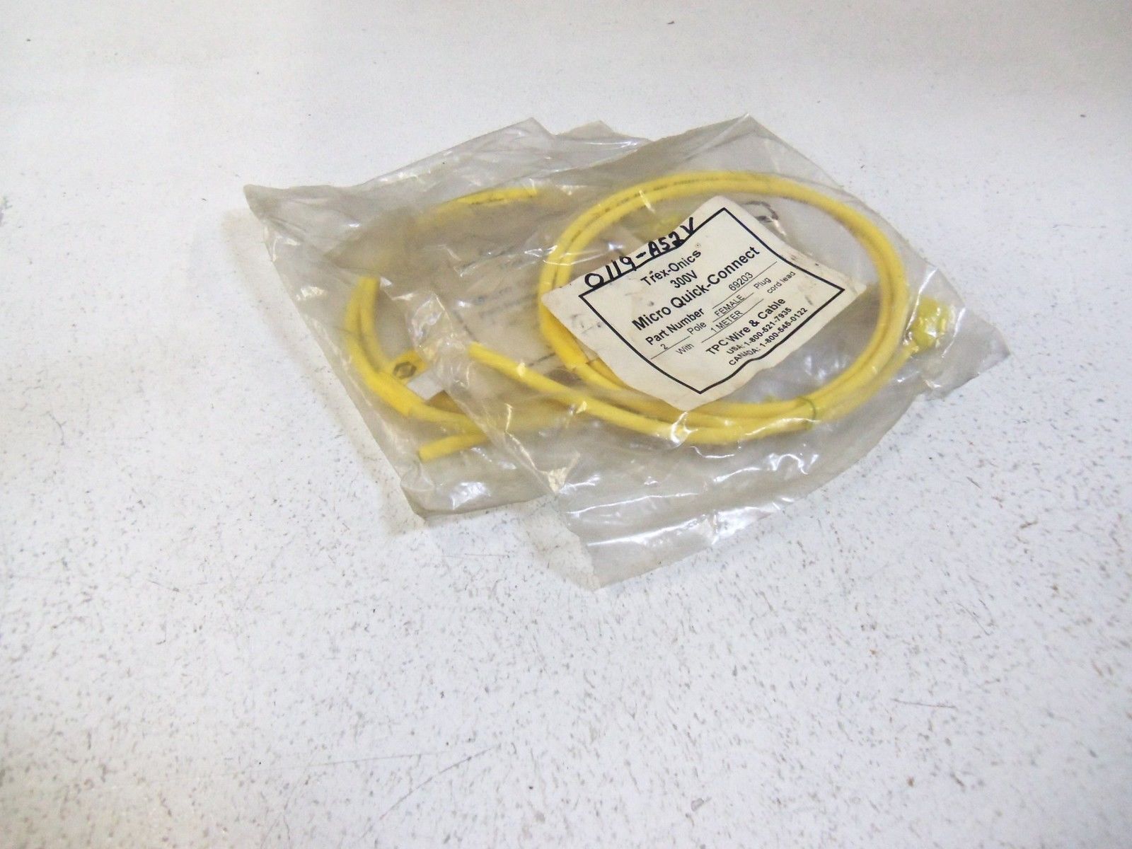 LOT OF 2 TPC WIRE & CABLE CONNECTOR 69203 UNMP