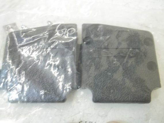 LOT OF 32  AMP 205718-1 *NEW IN A FACTORY BAG*