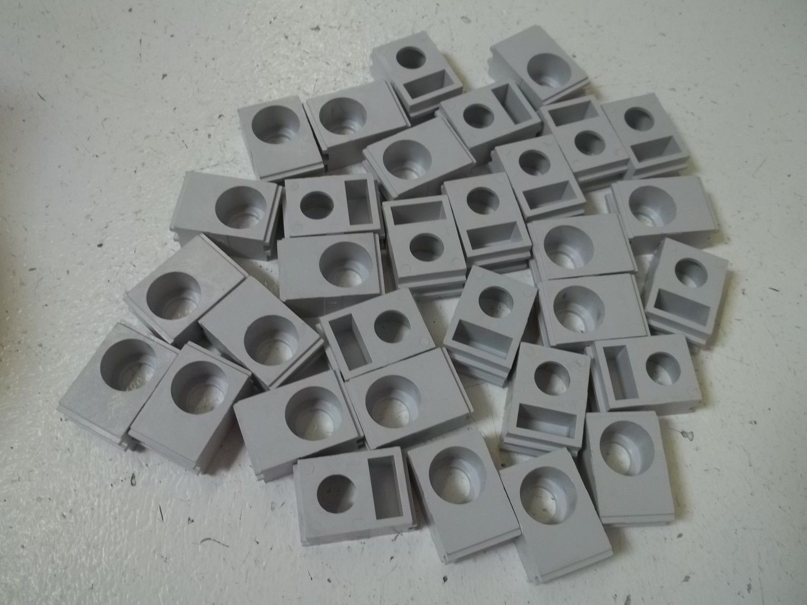 LOT OF 32 ODU 611-142-101-923-000 NSMP