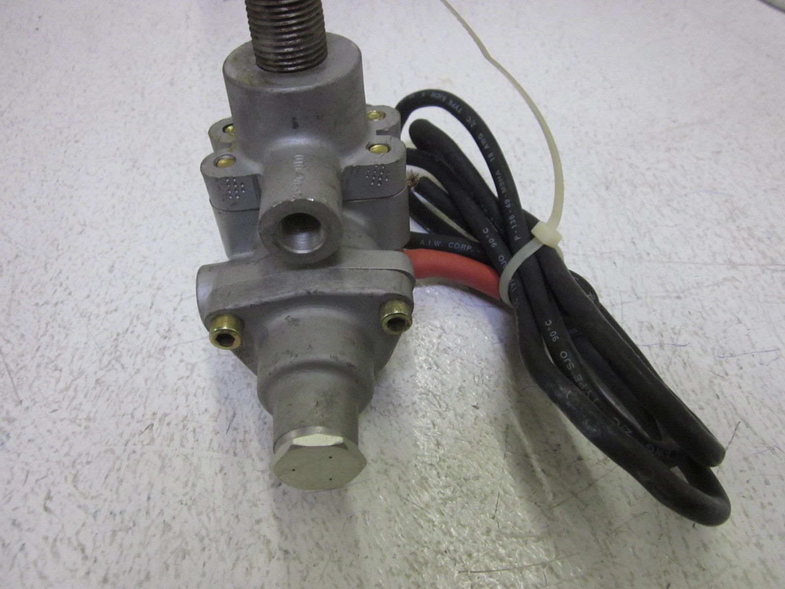 LOT OF 3 5394-010 UNMP