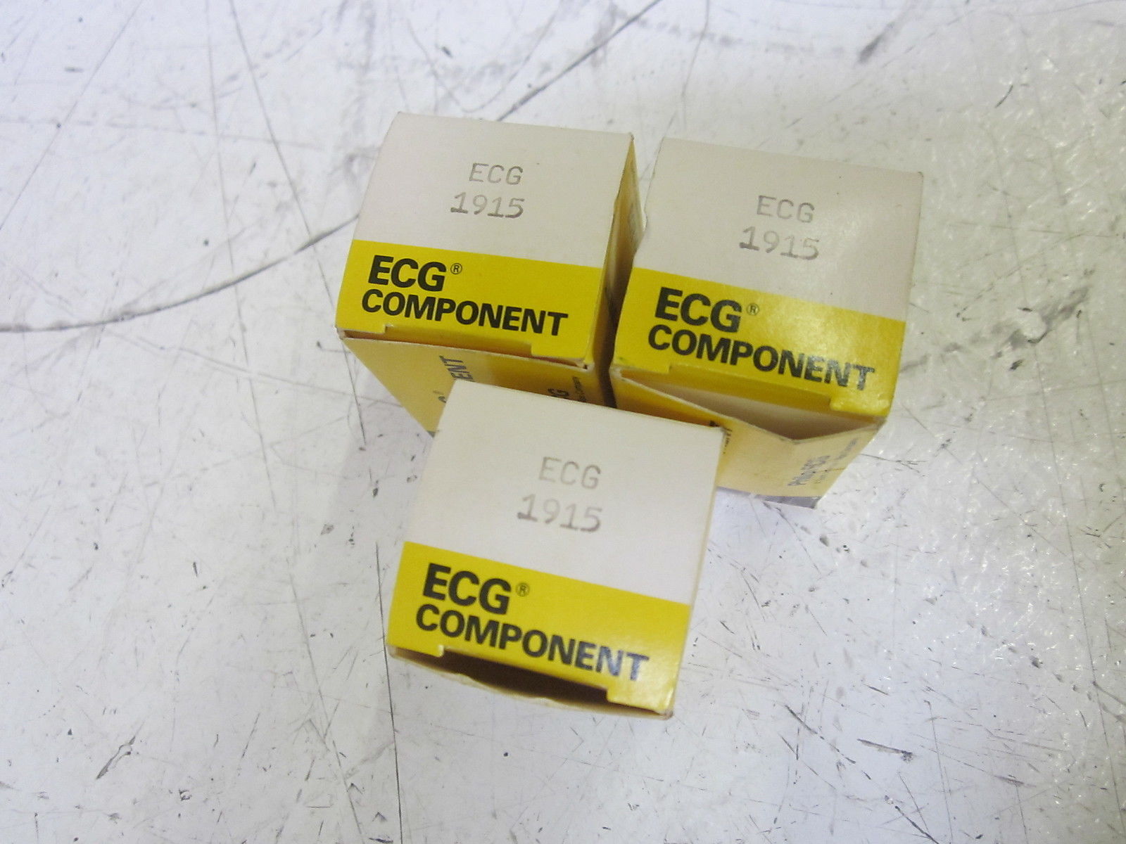 LOT OF 3 ECG COMPONENT ECG1915 TRANSISTOR  NSMP