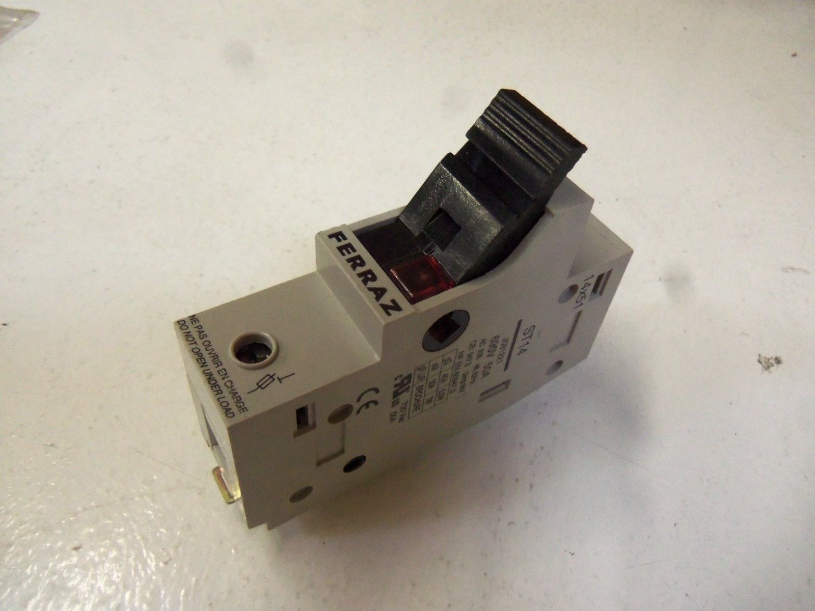 FERRAZ SHAWMUT ST14 FUSE HOLDER UNMP