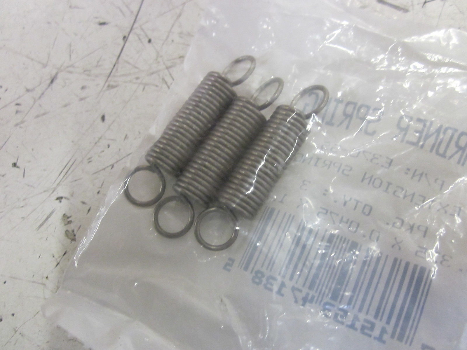 LOT OF 3 GARDNER E37C-SS EXTENSION SPRING NSMP