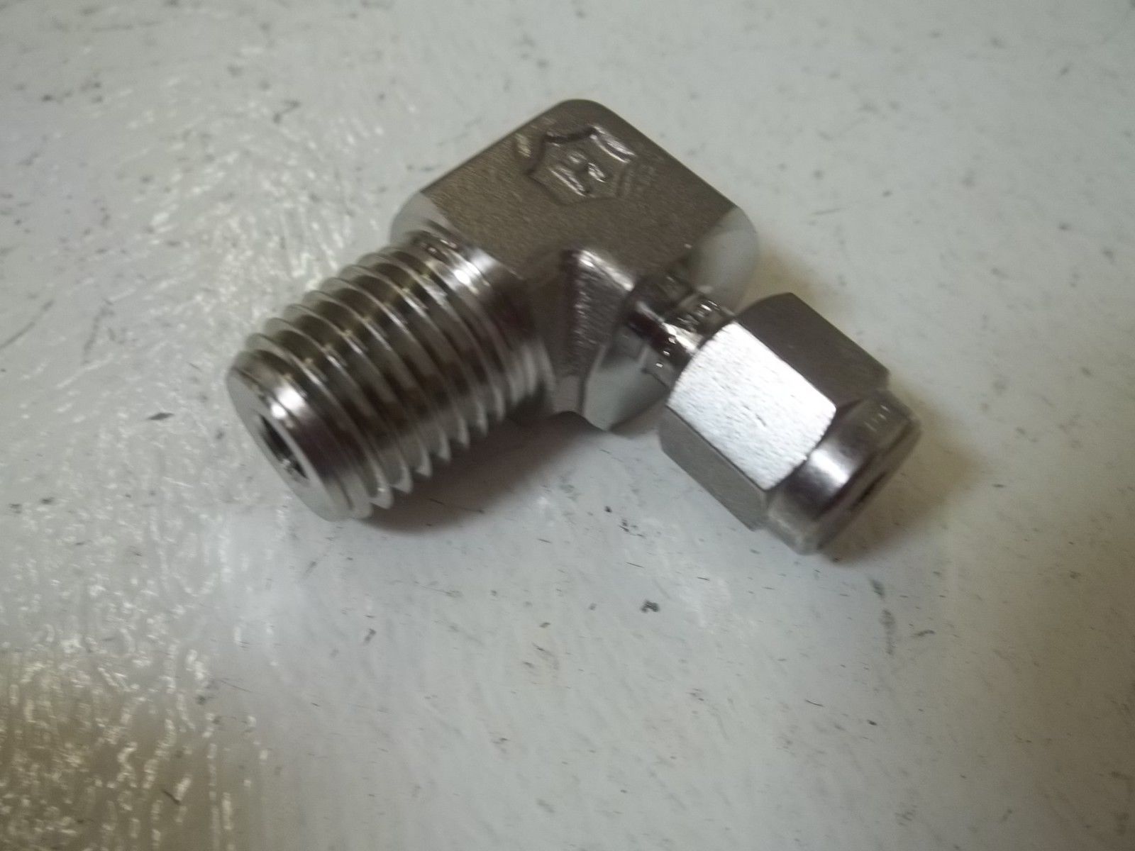 LOT OF 3 HAM-LET 769L 1/8" X 1/4" ELBOW FITTING NSMP