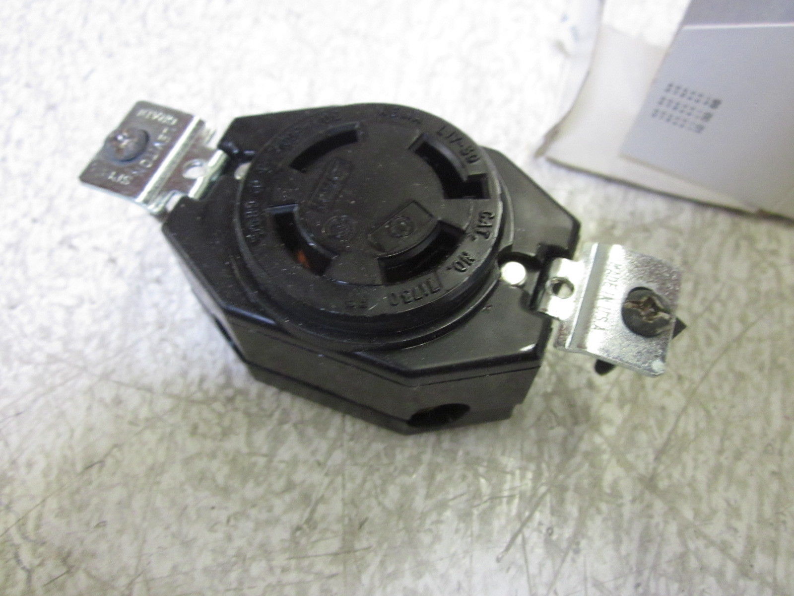 LOT OF 3 LEVITION 2740 RECEPTACLE NSMP