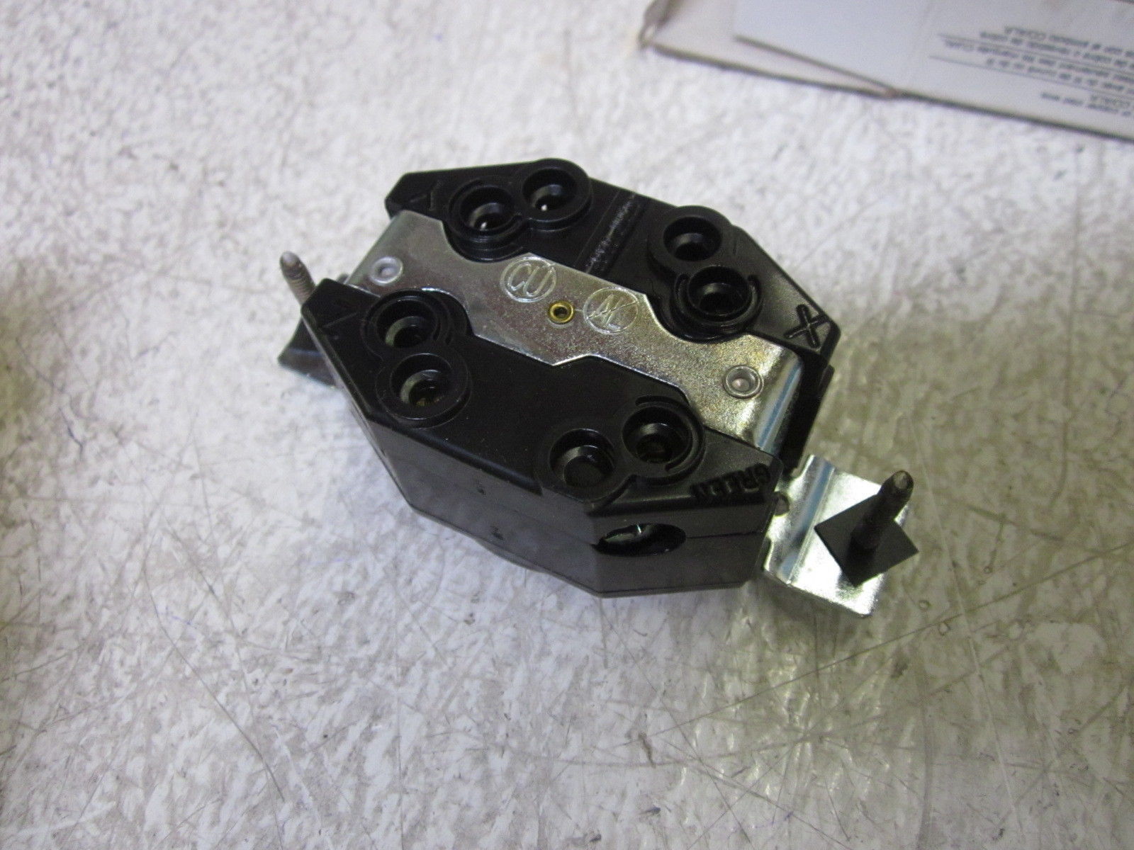 LOT OF 3 LEVITION 2740 RECEPTACLE NSMP
