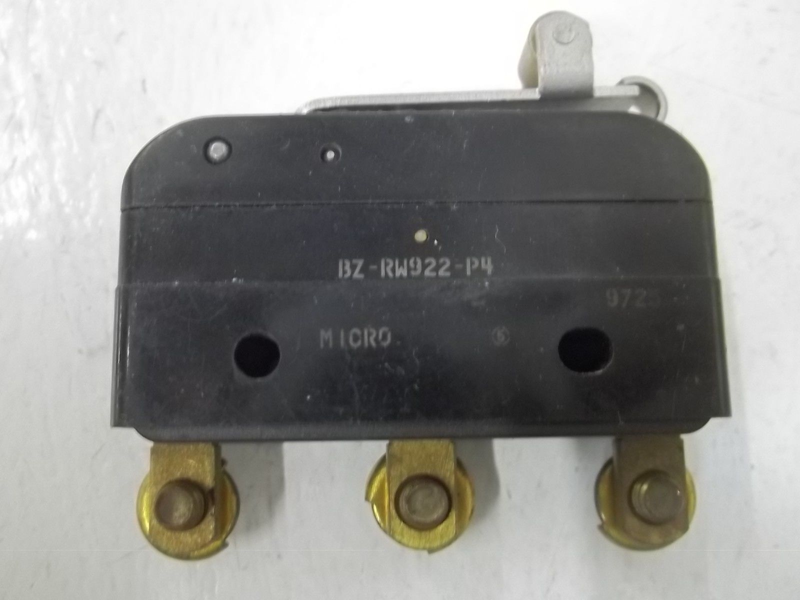 LOT OF 3 MICROSWITCH BZ-RW922-P4 LIMIT SWITCH UNMP