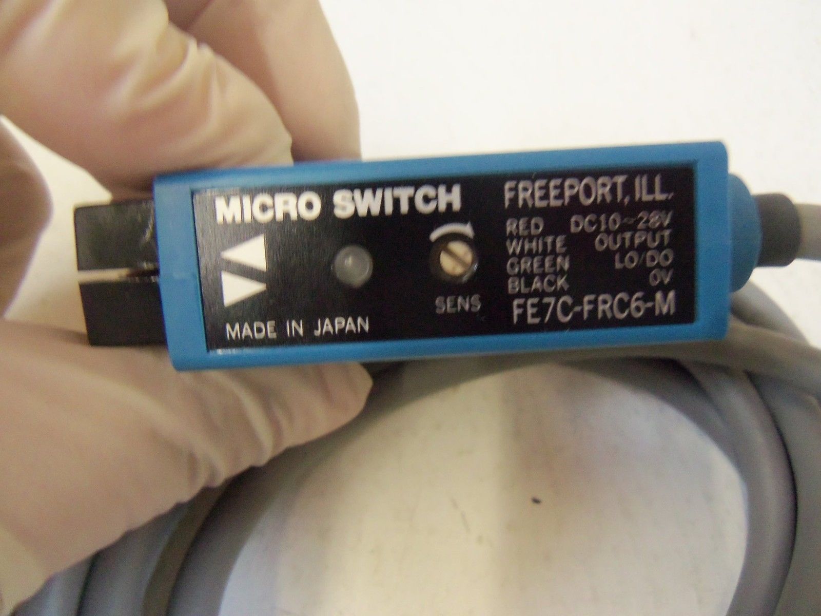 LOT OF 3 MICROSWITCH FE7C-FRC6-M UNMP