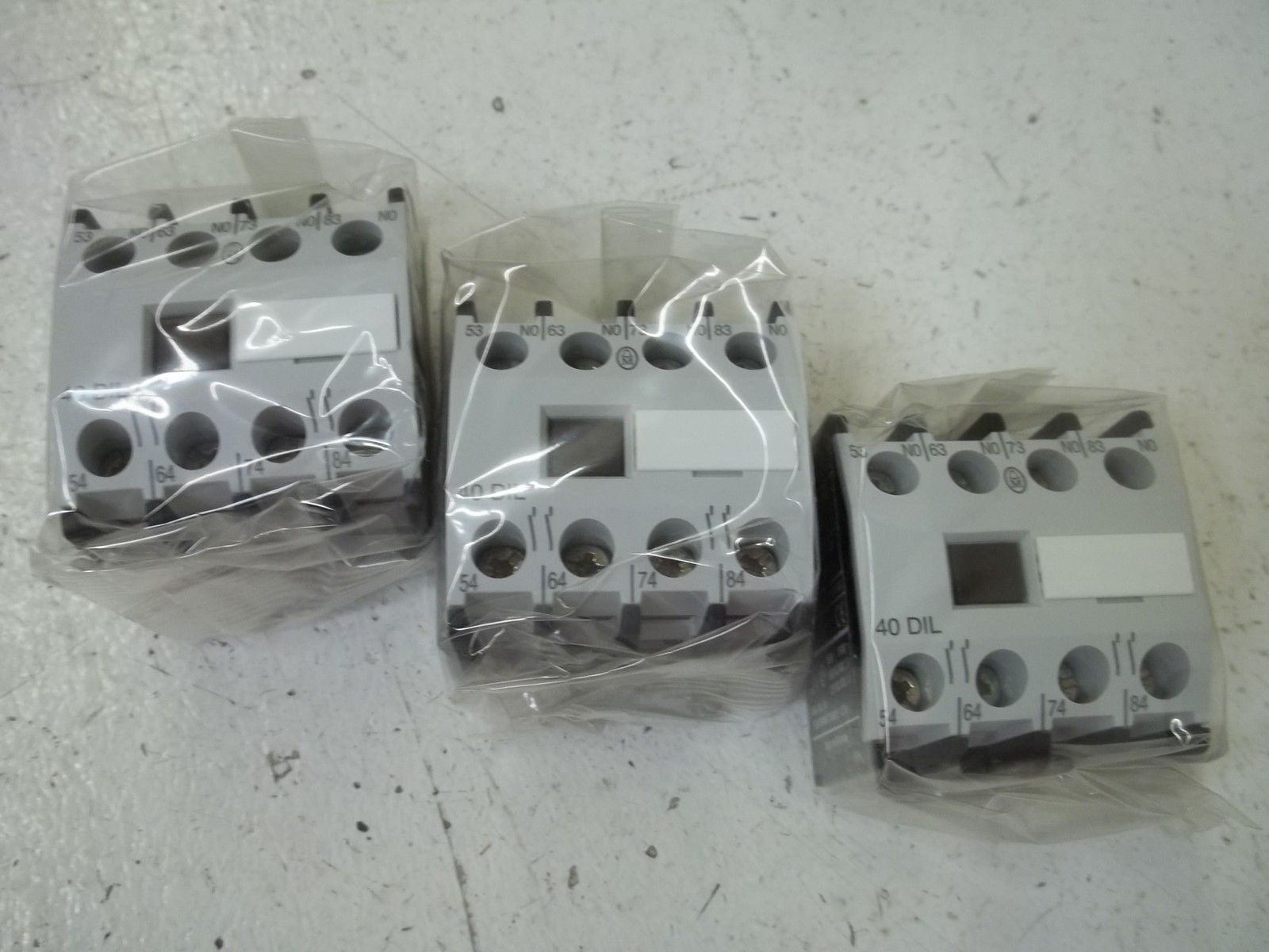 LOT OF 3 MOELLER 40DIL AUXILIARY CONTACT MODULE NSMP