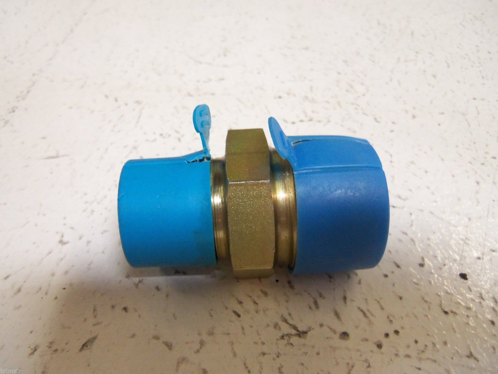 LOT OF 3 MOTION INDUSTRIES7253-2379-5 FITTING, ADAPTER MALE NSNP