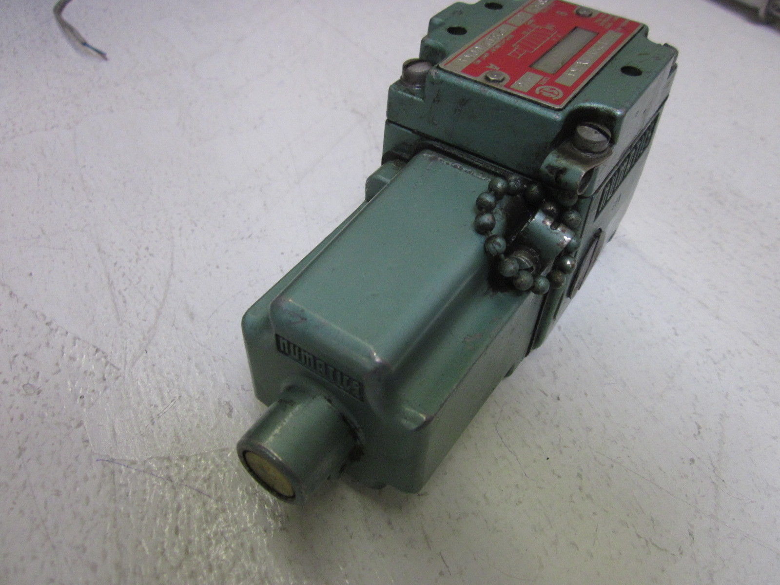 LOT OF 3 NUMATICS 12SAD4X4KA PNEUMATIC SOLENOID VALVE 120V UNMP