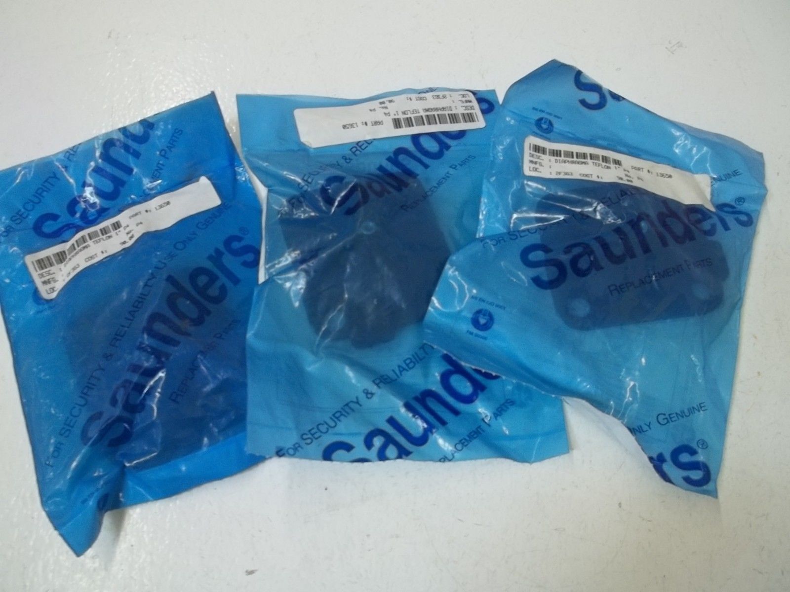 LOT OF 3 SAUNDELS DA025P4  DIAPHRAGMA TELON 1" P4 NSMP