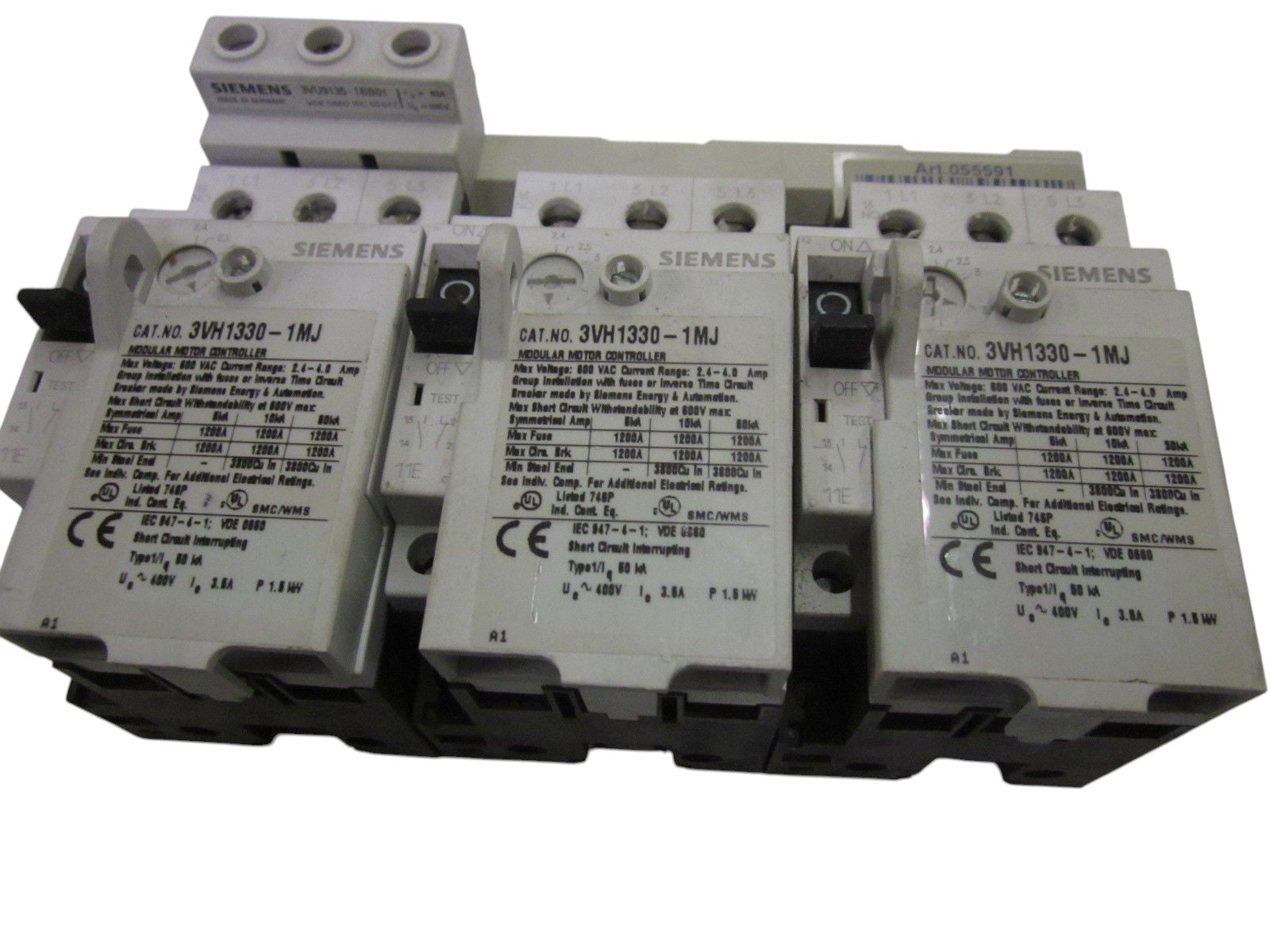 LOT OF 3 SIEMENS 3VH1330-1MJ W/ 3VU9135-1BB01MINI RELAY CONTACTOR UNMP
