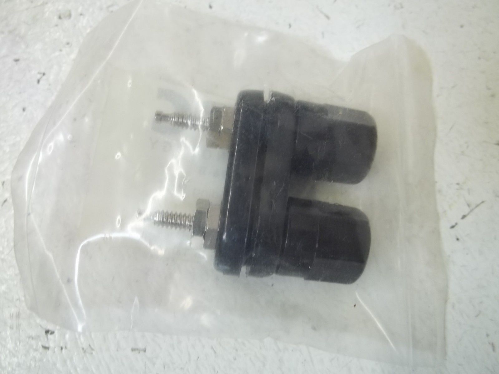 LOT OF 3 SPC 4-876-B DUAL BINDING POST NSMP