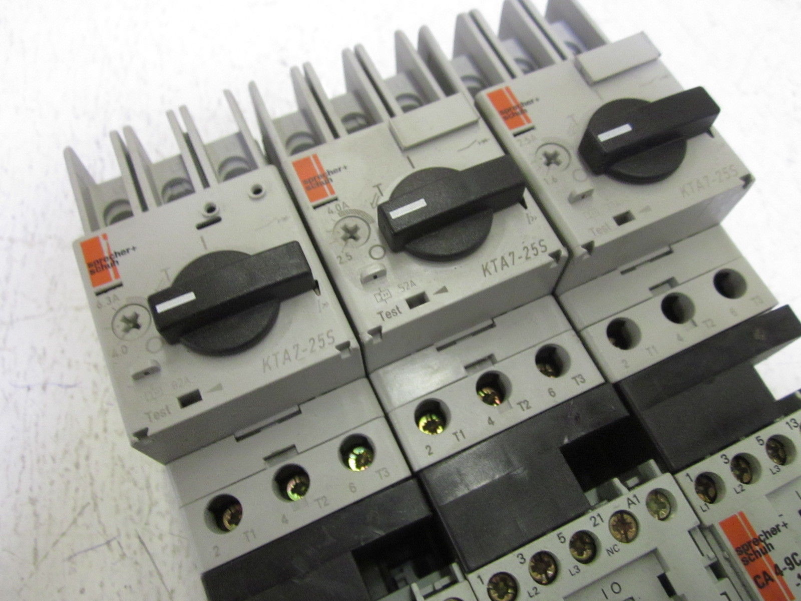 LOT OF 3 SPRECHNER + SCHUH KTA7-25S-2.5A W/ CA 9-4C-10 24V CONTACTOR UNMP