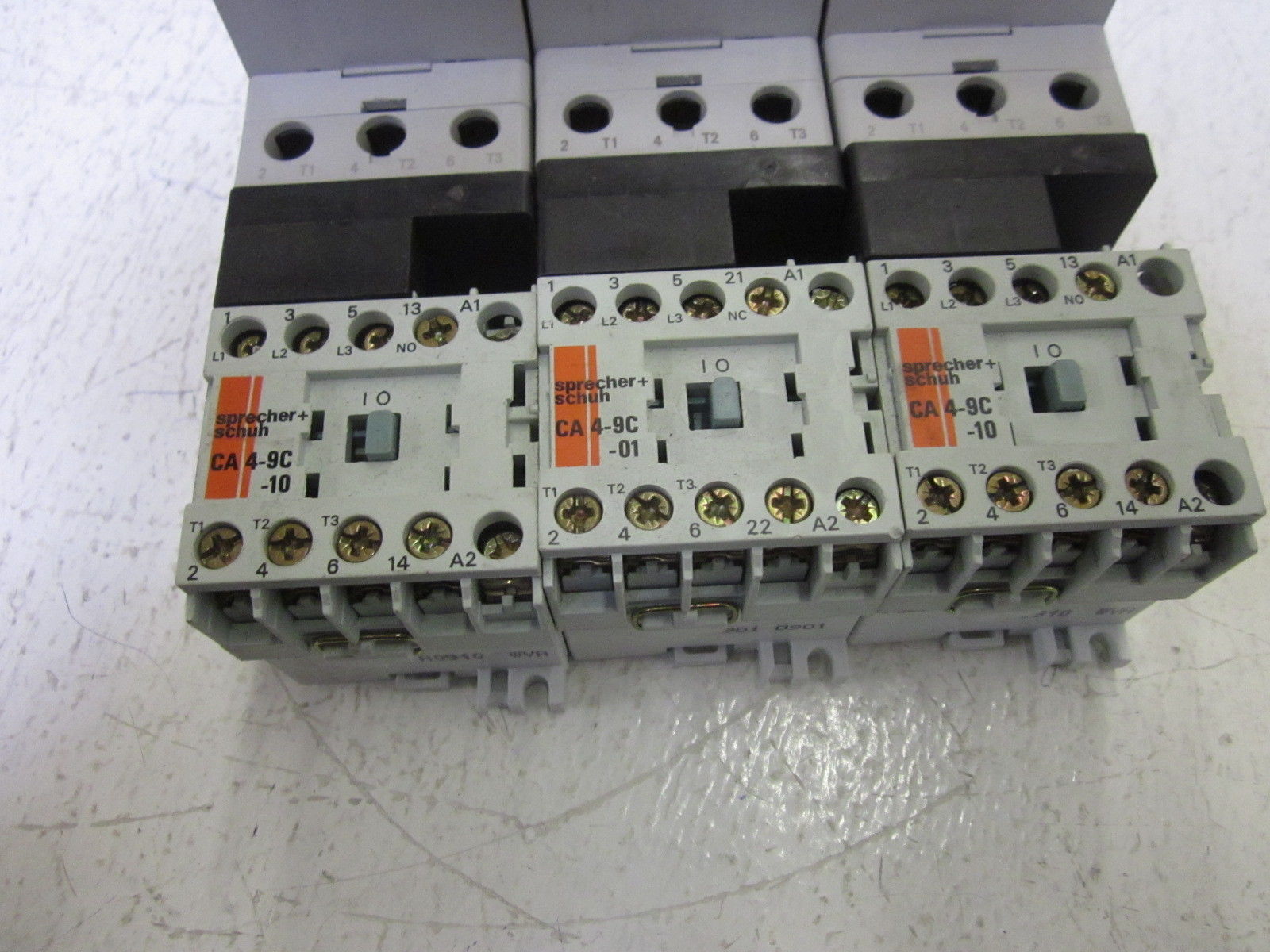 LOT OF 3 SPRECHNER + SCHUH KTA7-25S-2.5A W/ CA 9-4C-10 24V CONTACTOR UNMP